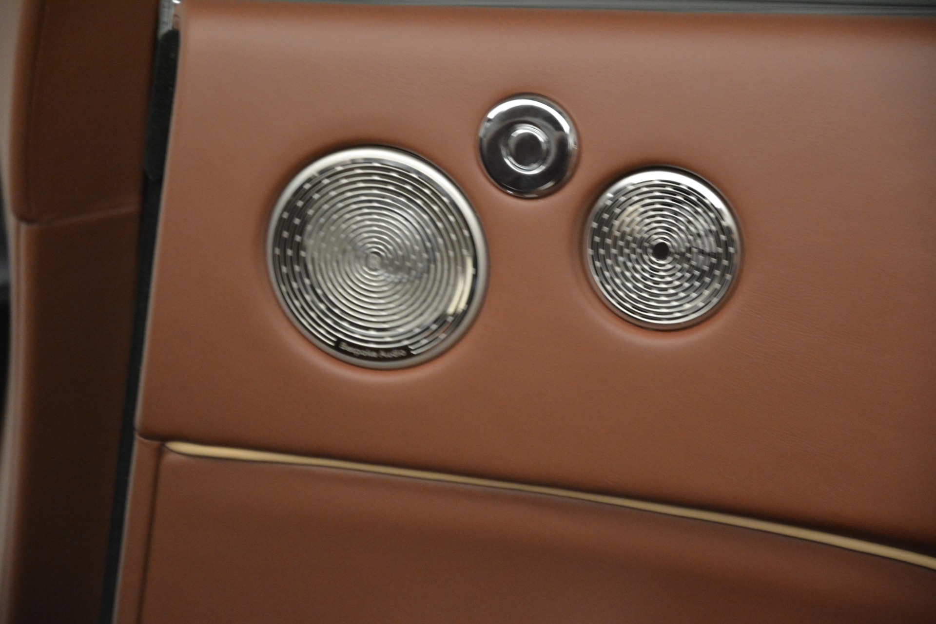 New-2019-Rolls-Royce-Dawn