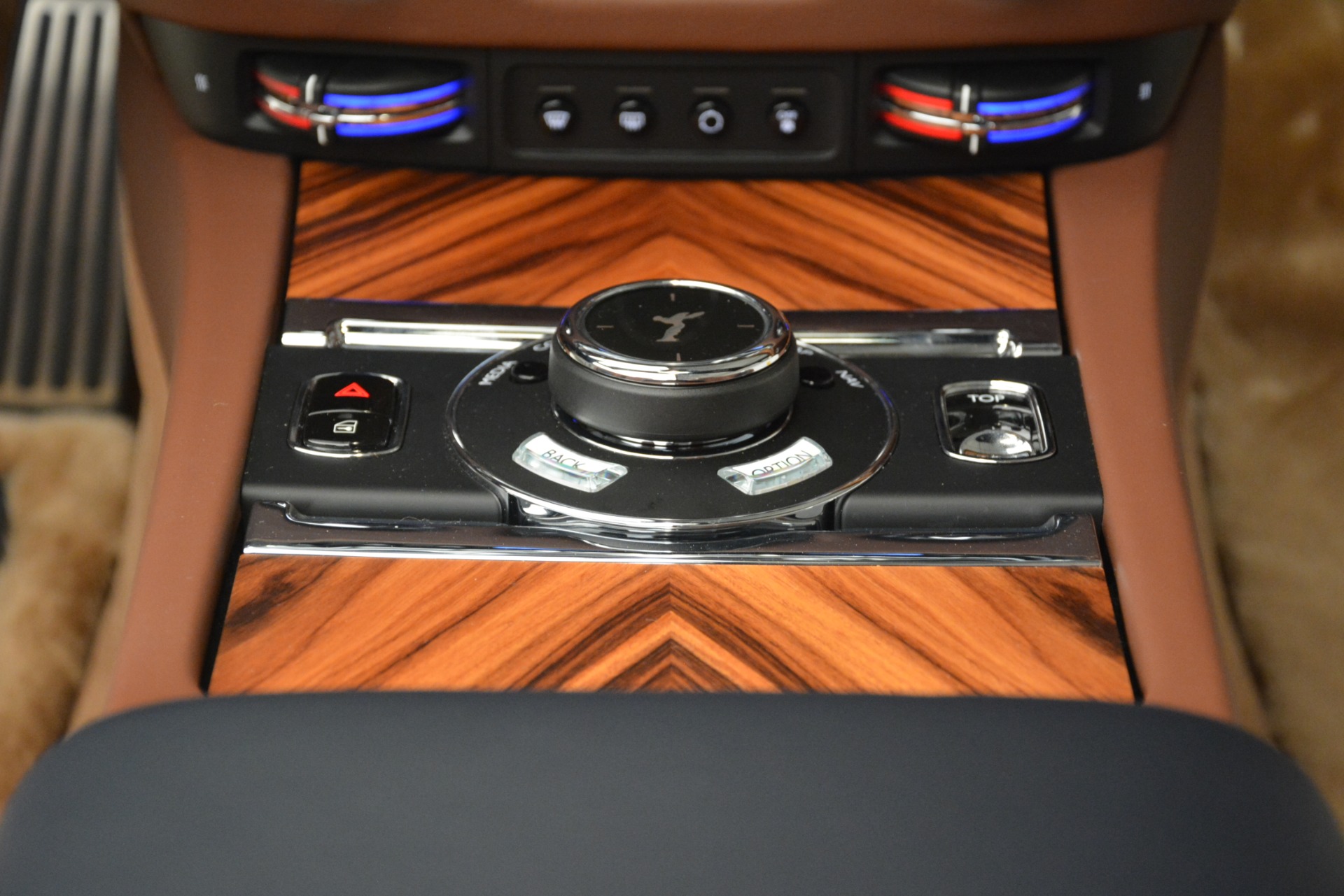 New-2019-Rolls-Royce-Dawn