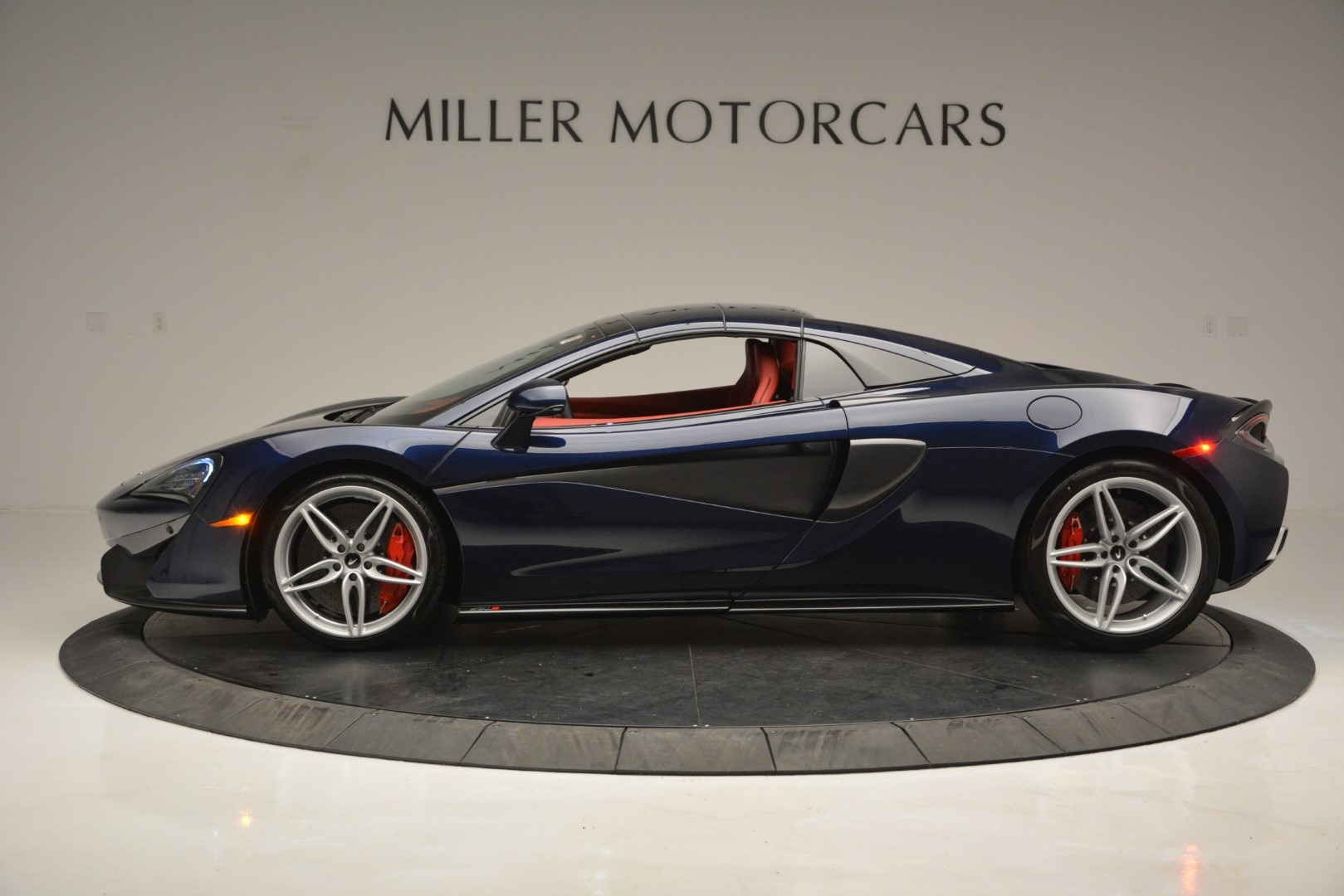 Used-2019-McLaren-570S-Spider