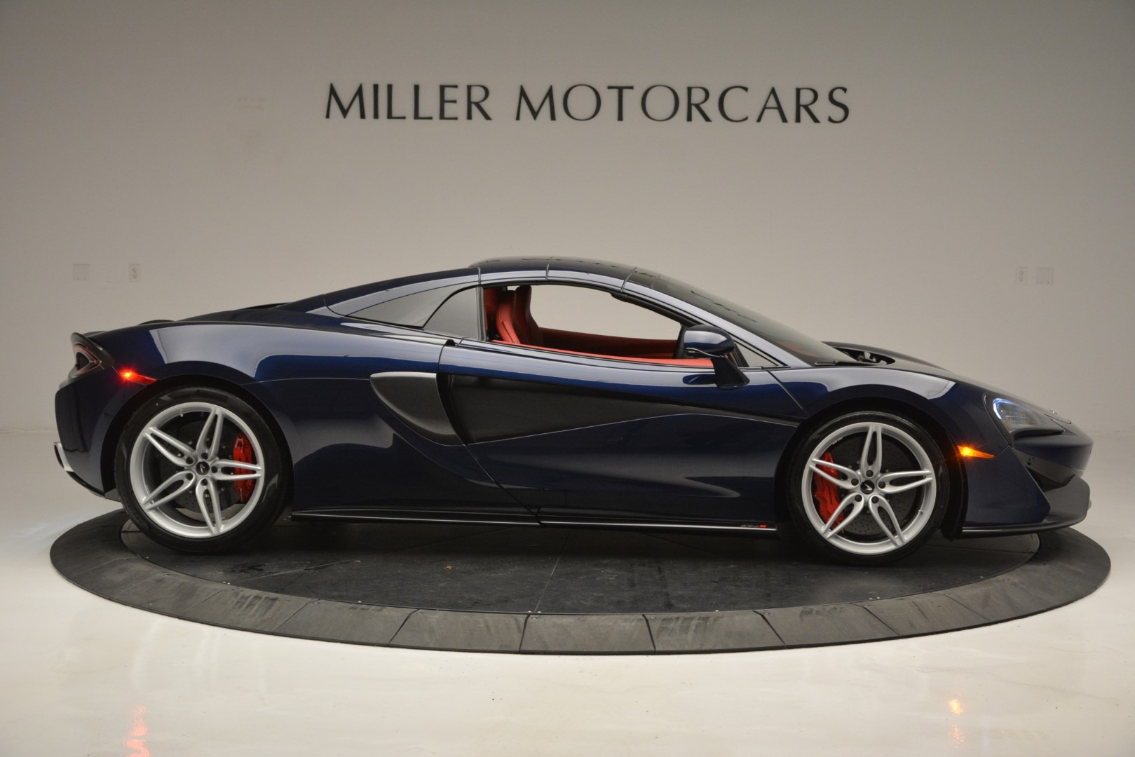 Used-2019-McLaren-570S-Spider