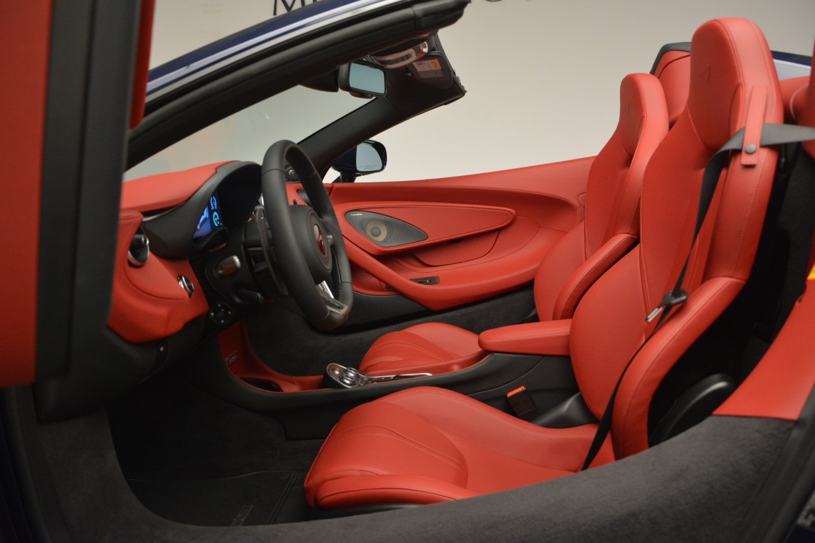 Used-2019-McLaren-570S-Spider