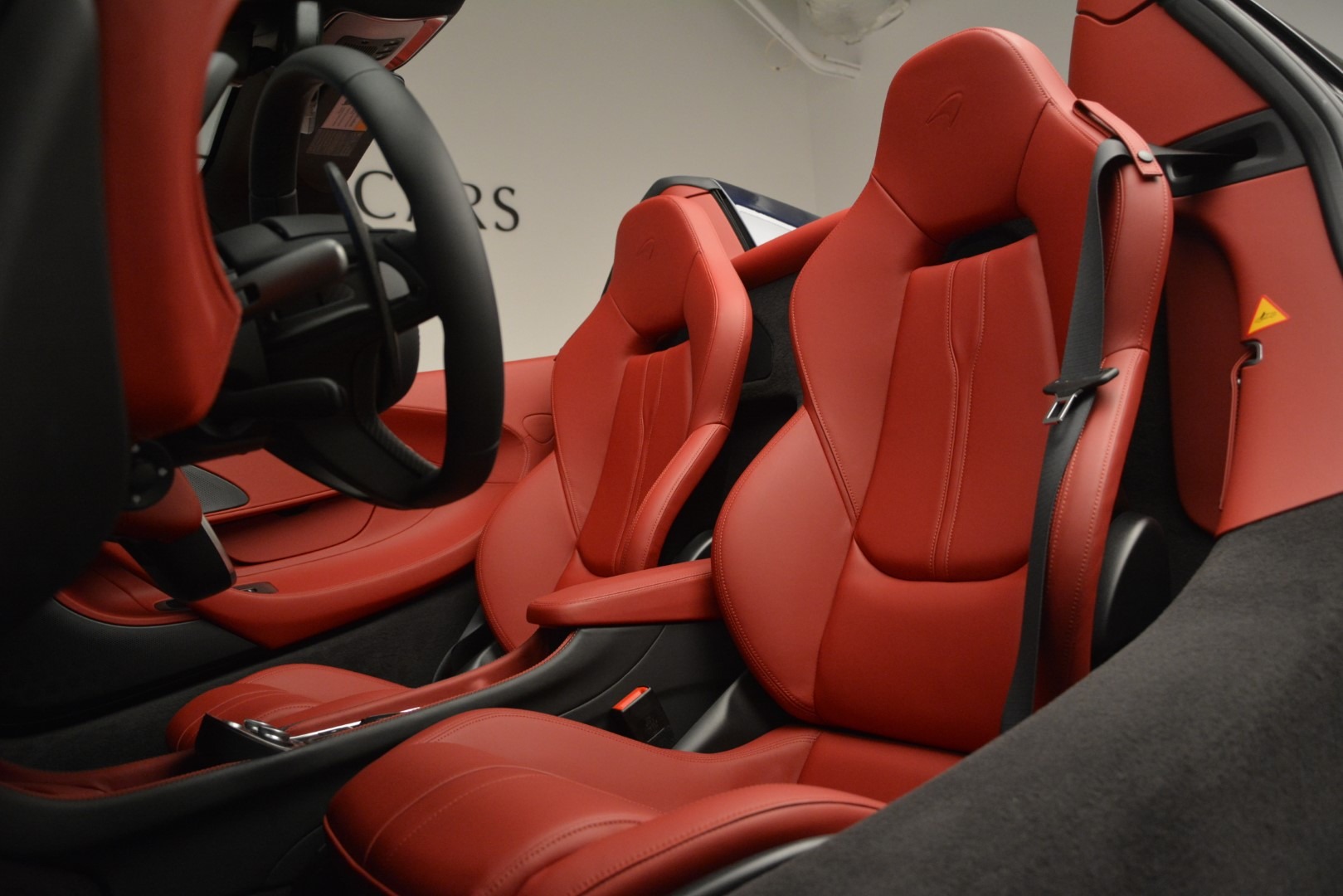 Used-2019-McLaren-570S-Spider