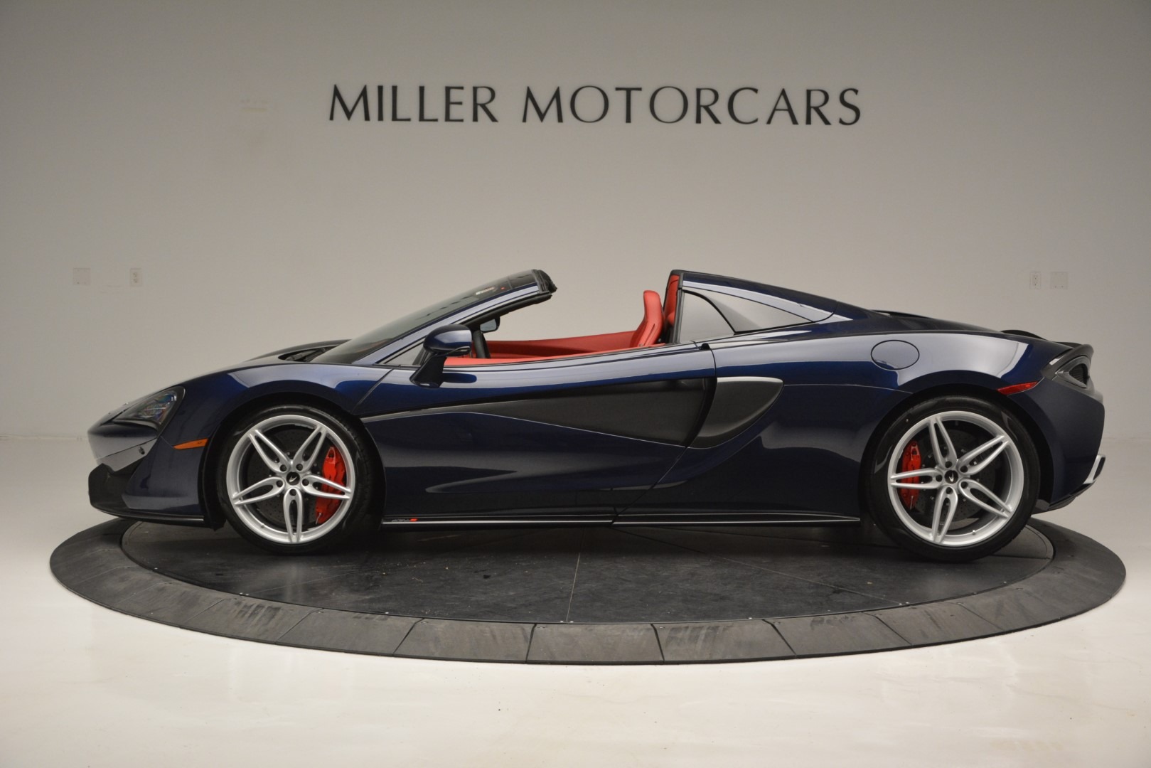 Used-2019-McLaren-570S-Spider