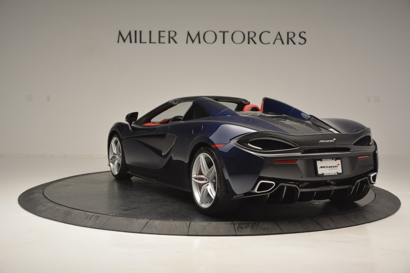 Used-2019-McLaren-570S-Spider