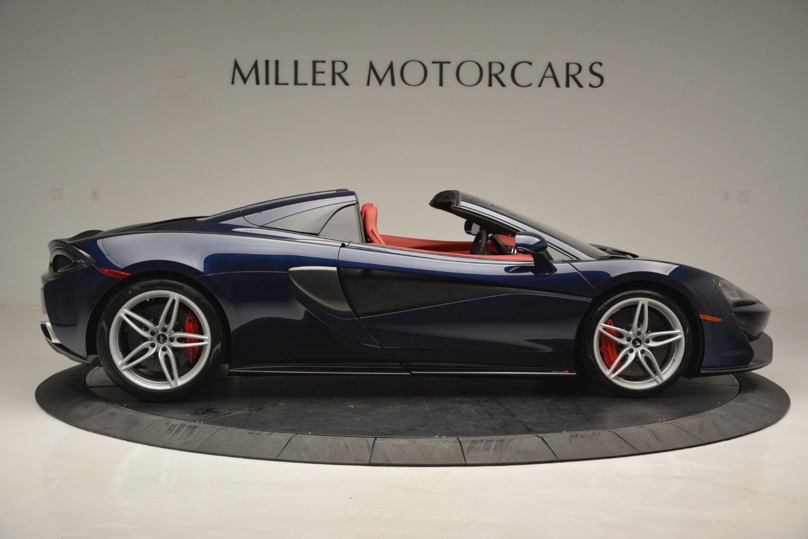 Used-2019-McLaren-570S-Spider
