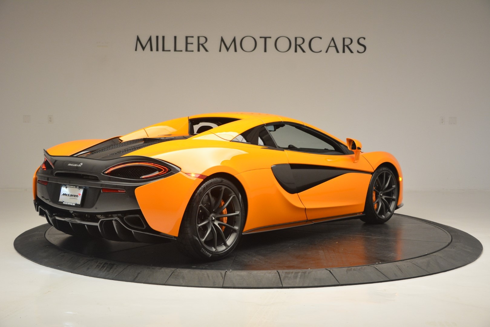 Used-2019-McLaren-570S-Spider