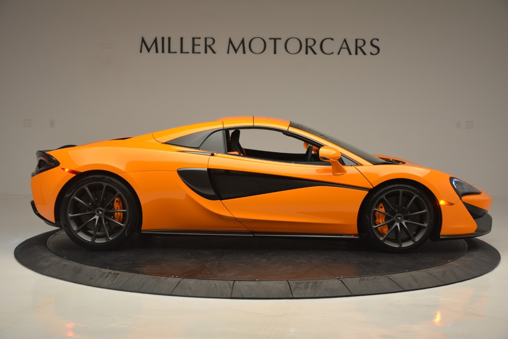 Used-2019-McLaren-570S-Spider