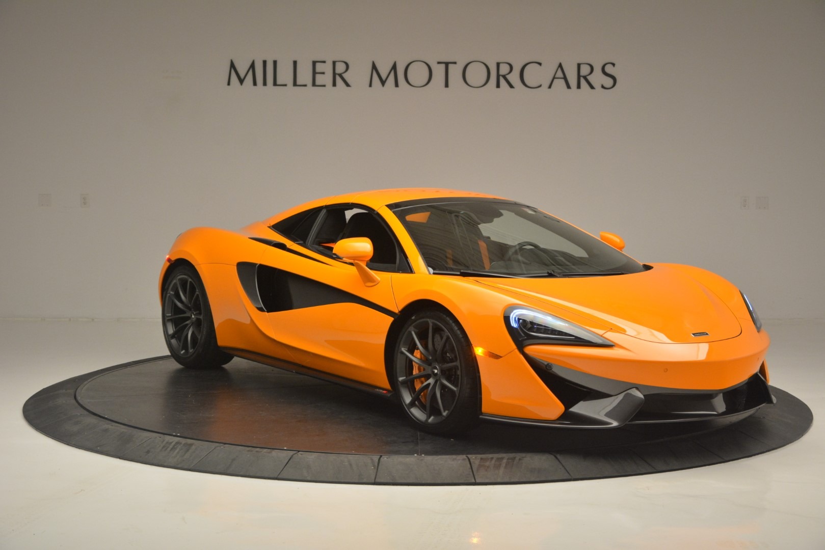 Used-2019-McLaren-570S-Spider