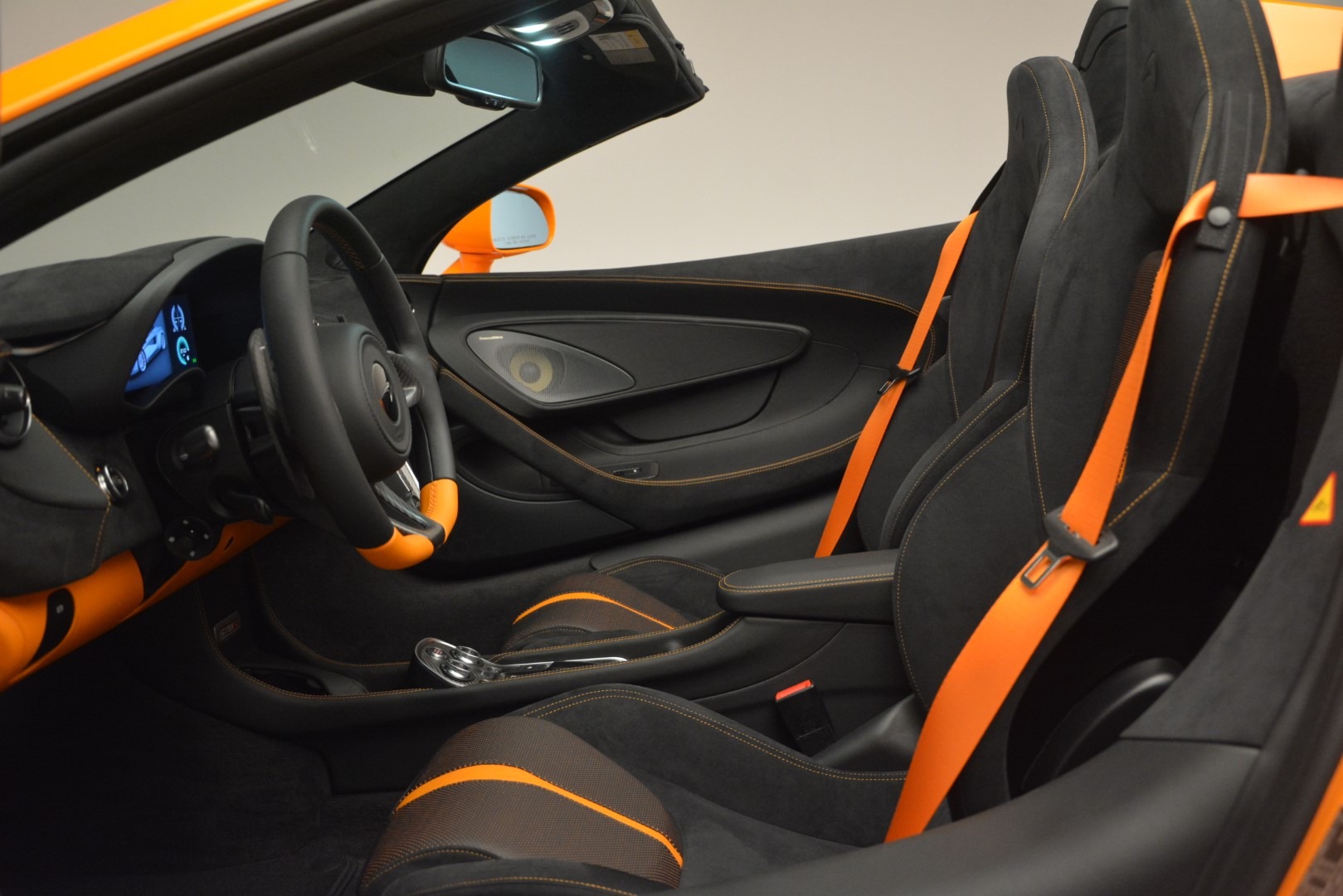 Used-2019-McLaren-570S-Spider
