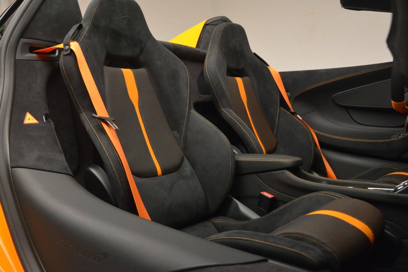 Used-2019-McLaren-570S-Spider