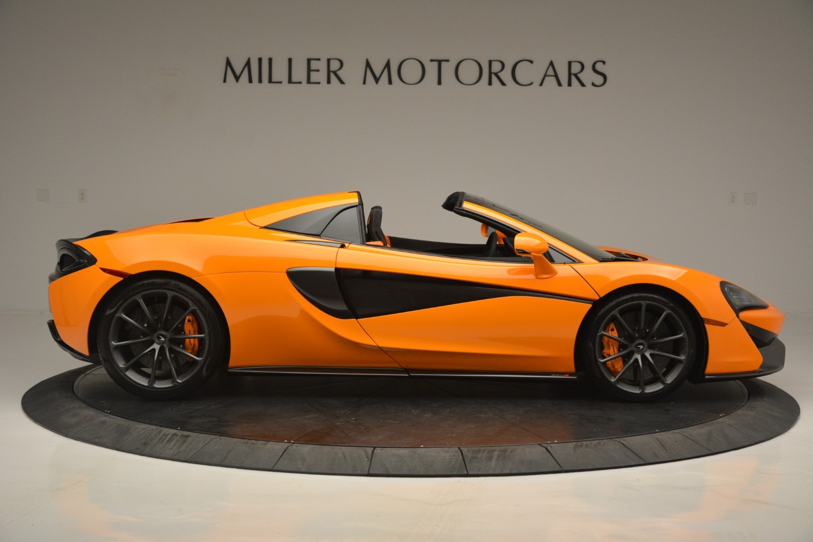 Used-2019-McLaren-570S-Spider