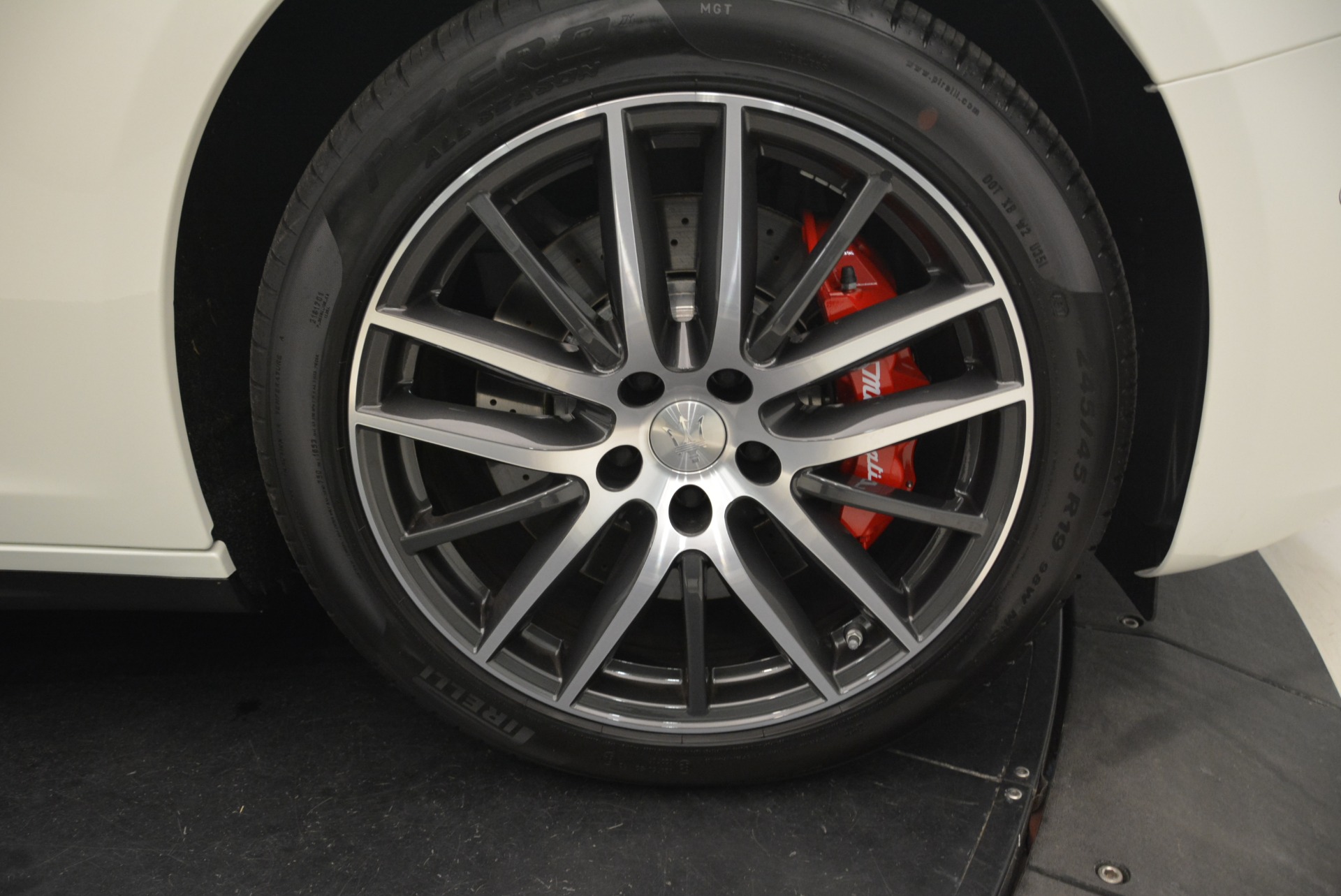 Used-2019-Maserati-Ghibli-S-Q4