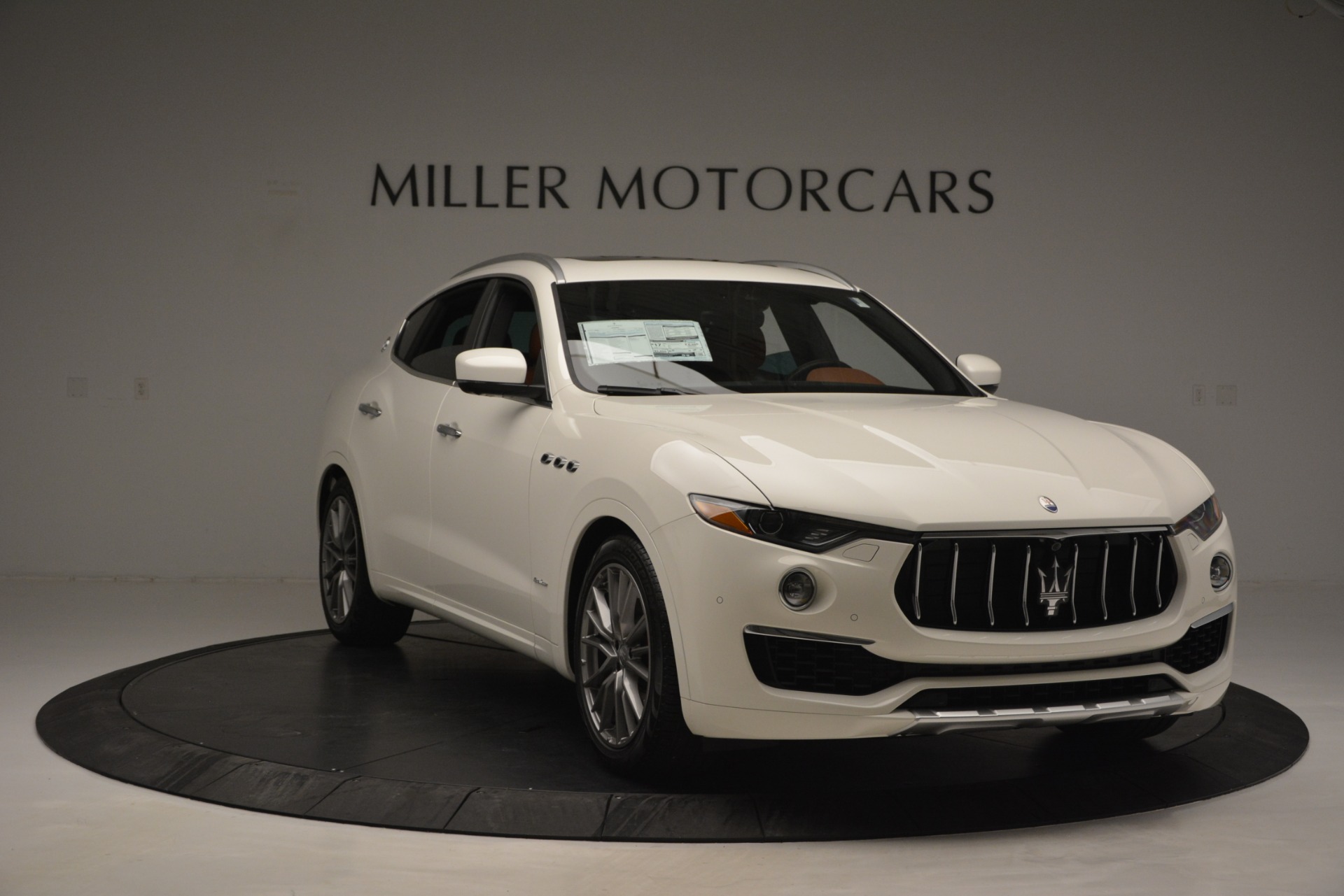 New-2019-Maserati-Levante-Q4-GranLusso
