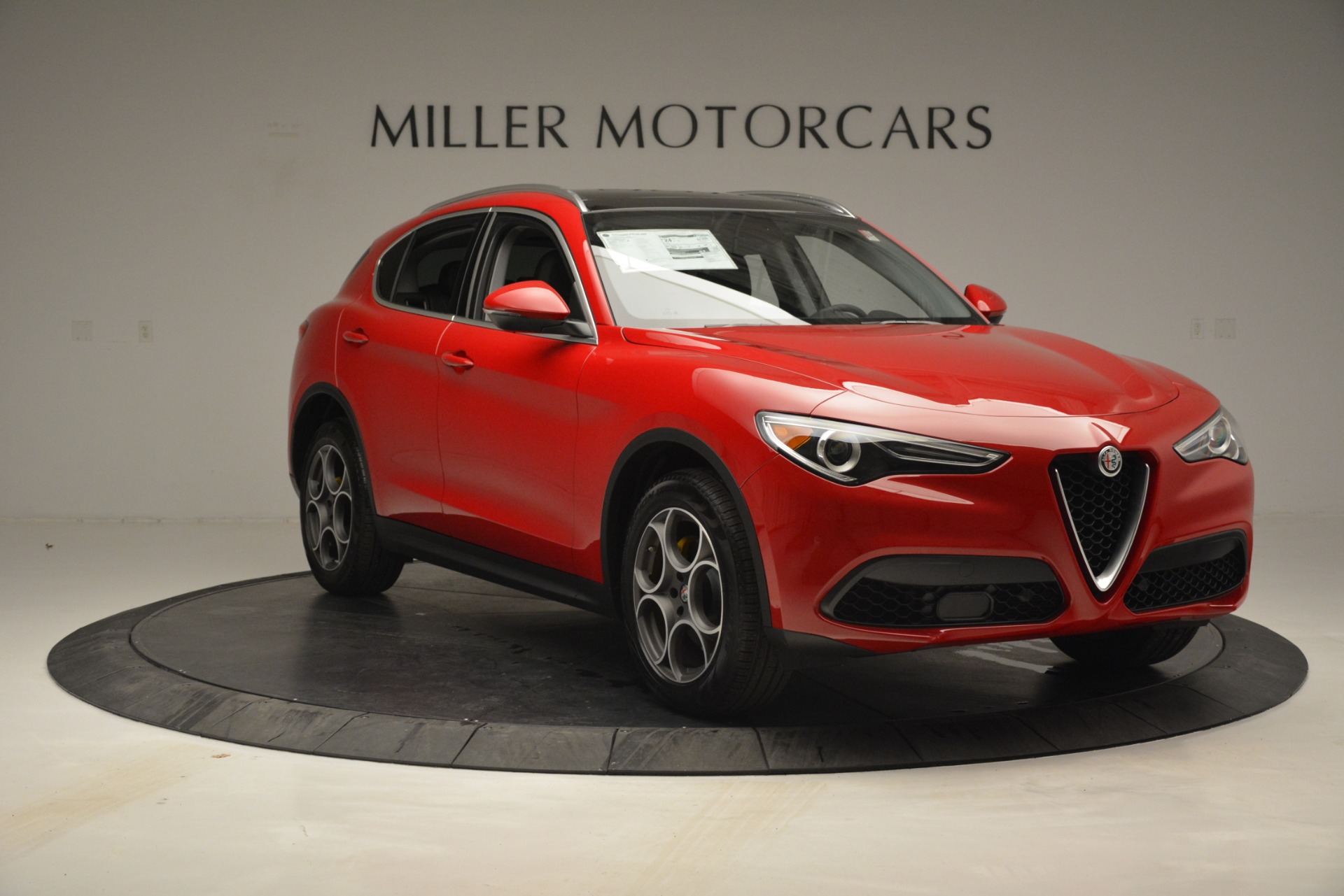 New-2019-Alfa-Romeo-Stelvio-Q4