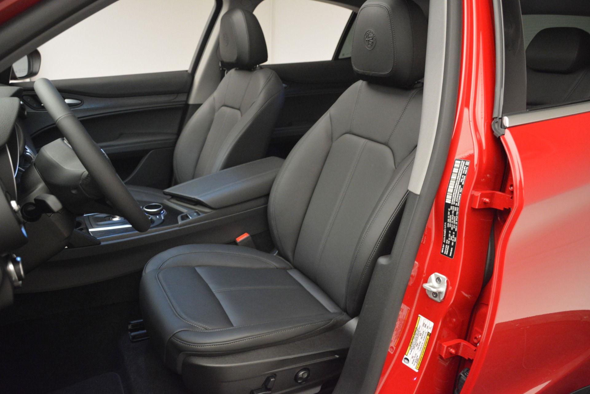 New-2019-Alfa-Romeo-Stelvio-Q4