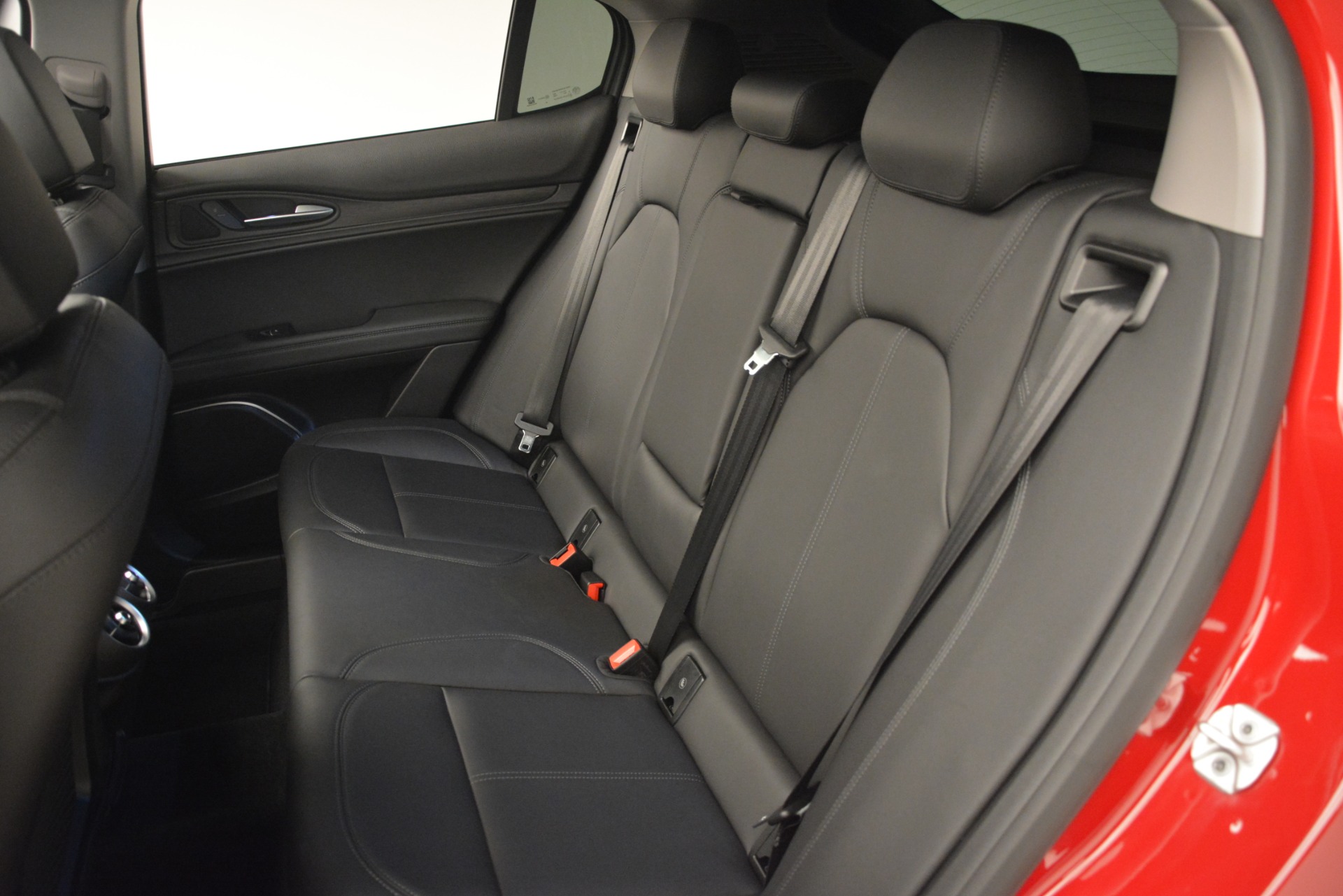 New-2019-Alfa-Romeo-Stelvio-Q4