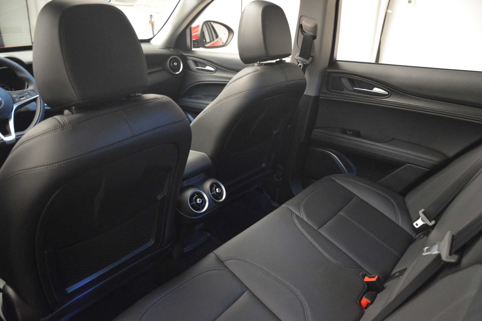 New-2019-Alfa-Romeo-Stelvio-Q4