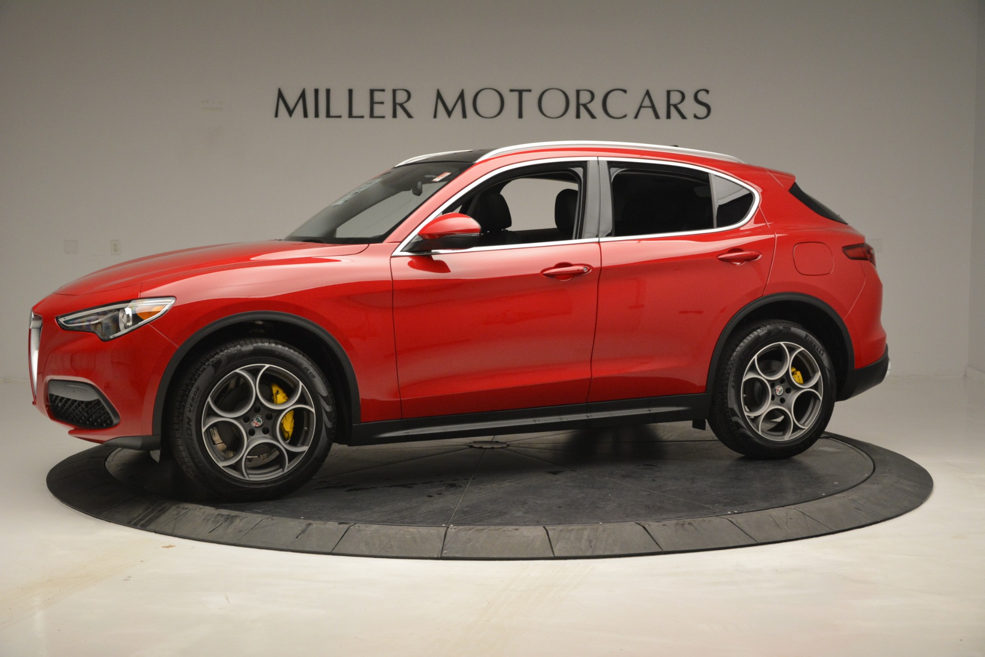 New-2019-Alfa-Romeo-Stelvio-Q4