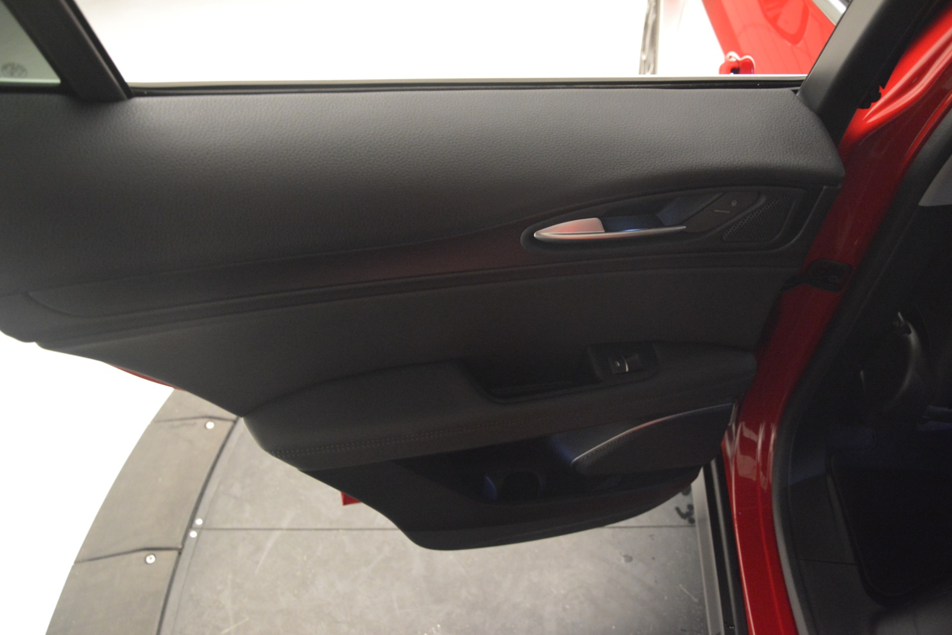 New-2019-Alfa-Romeo-Stelvio-Q4