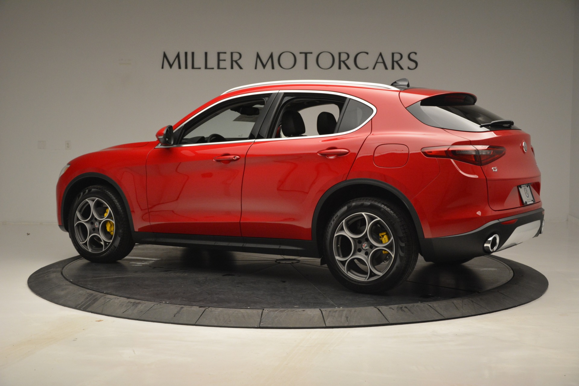 New-2019-Alfa-Romeo-Stelvio-Q4