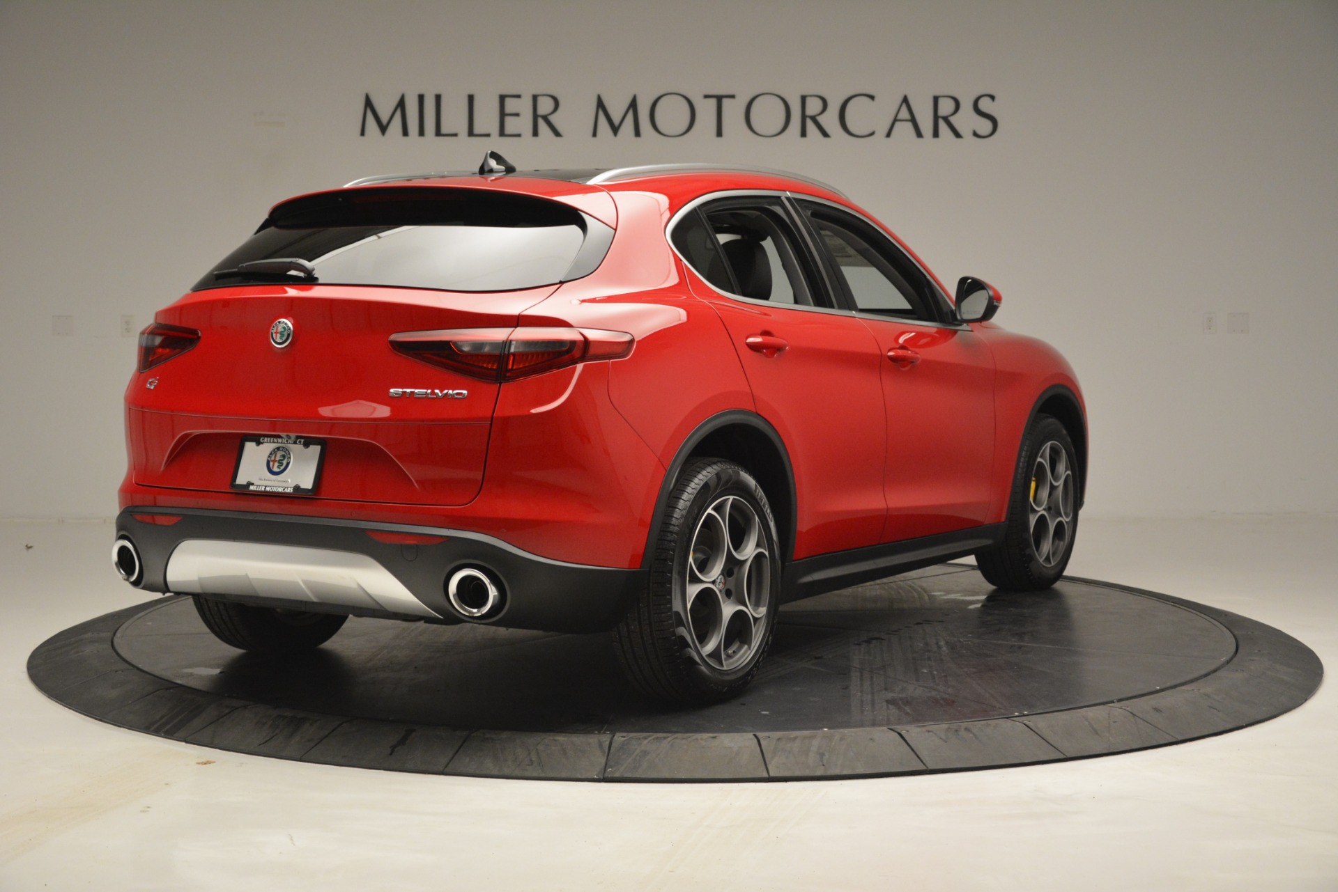 New-2019-Alfa-Romeo-Stelvio-Q4
