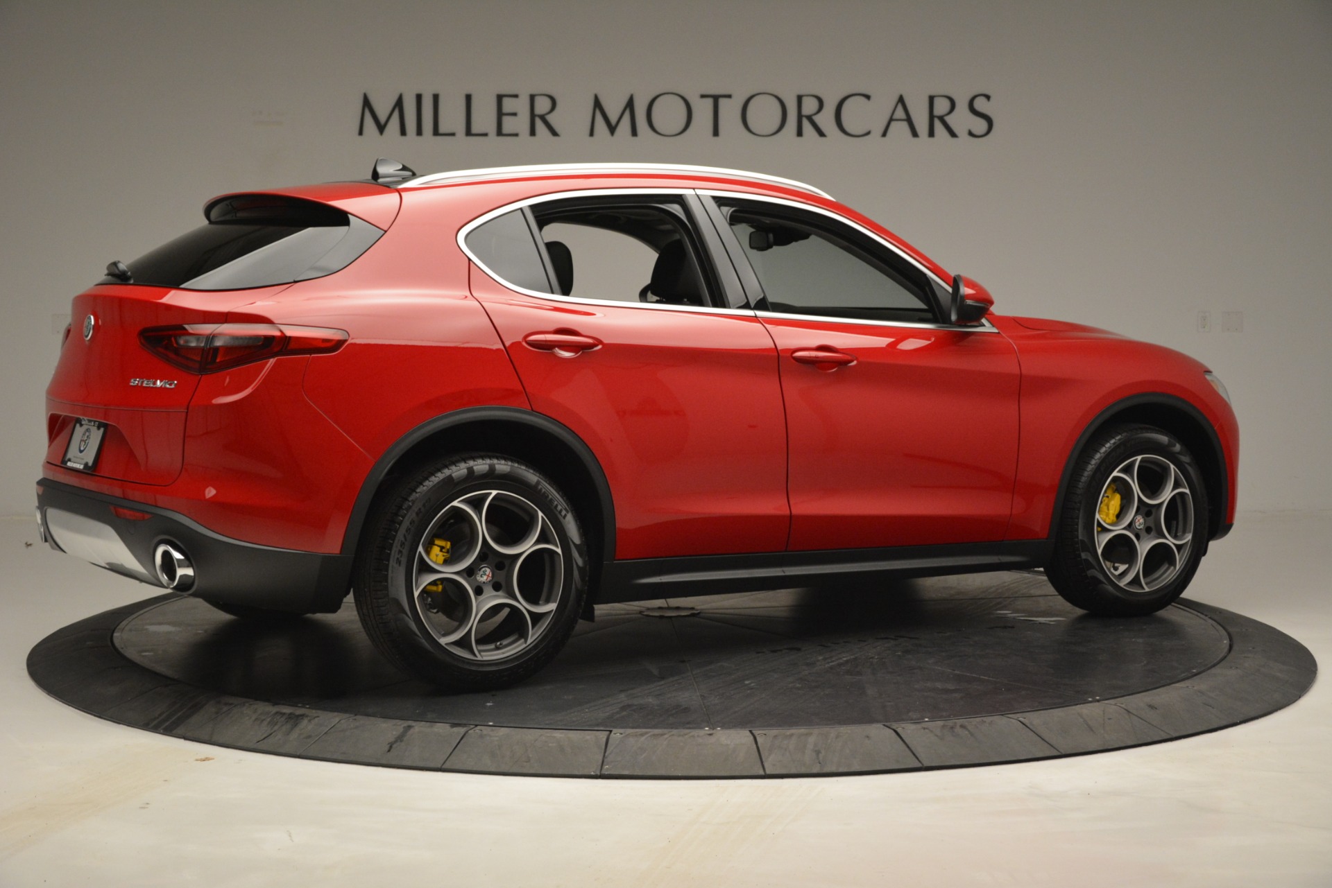 New-2019-Alfa-Romeo-Stelvio-Q4