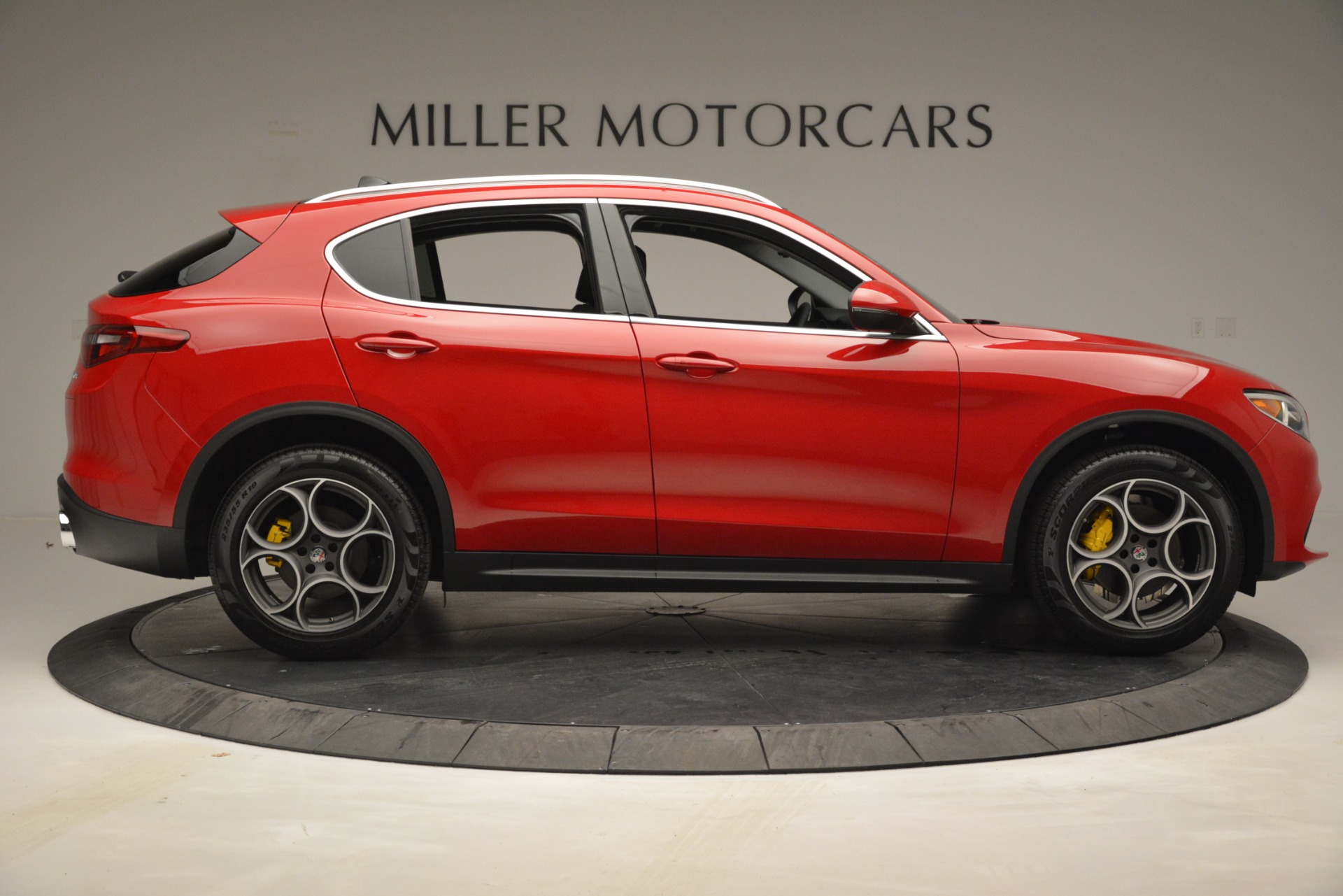 New-2019-Alfa-Romeo-Stelvio-Q4
