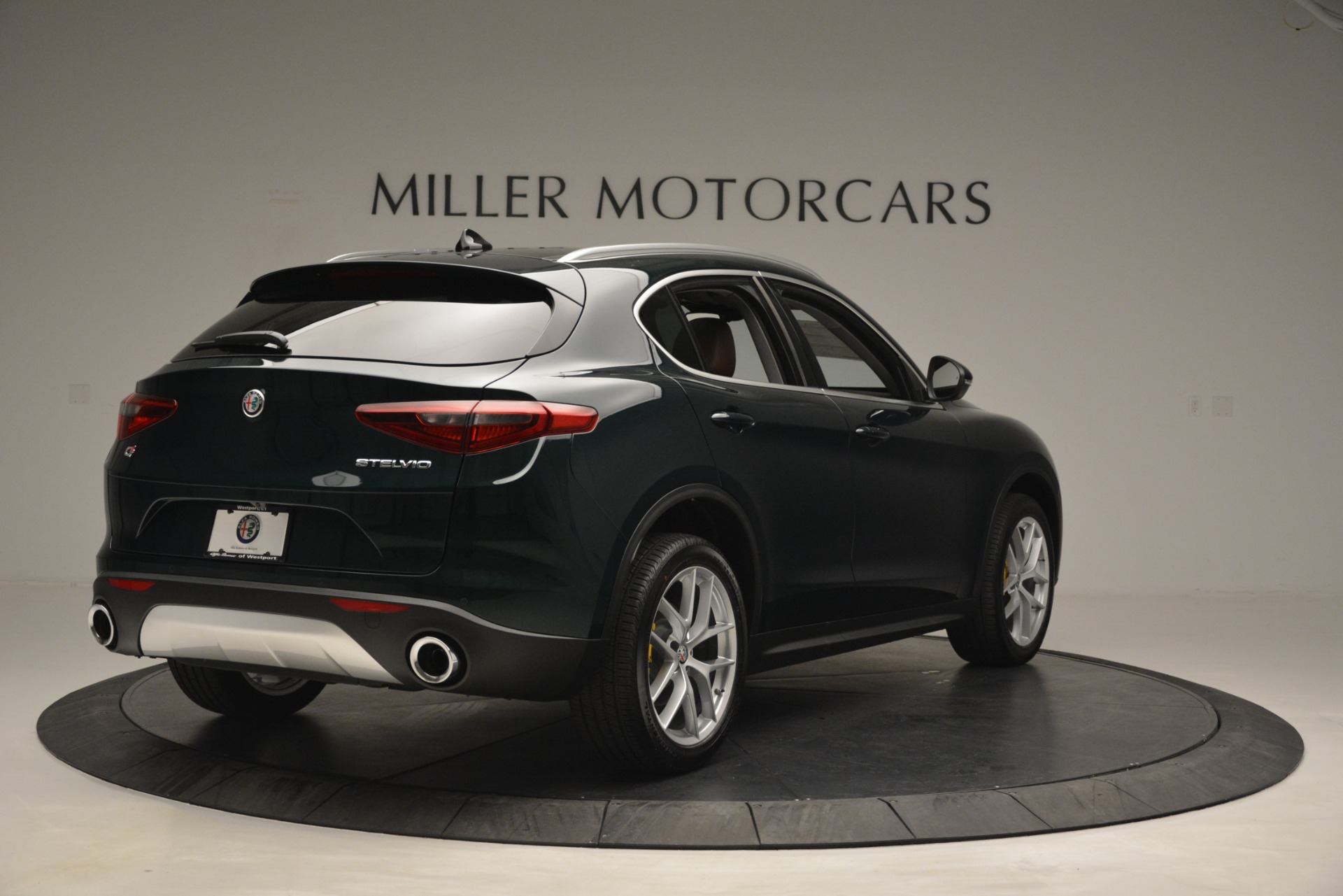 New-2019-Alfa-Romeo-Stelvio-Q4
