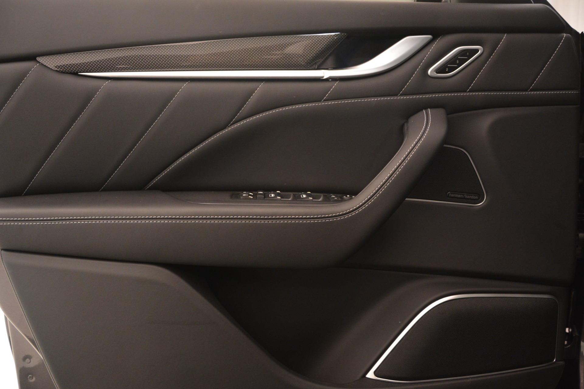 New-2019-Maserati-Levante-GTS