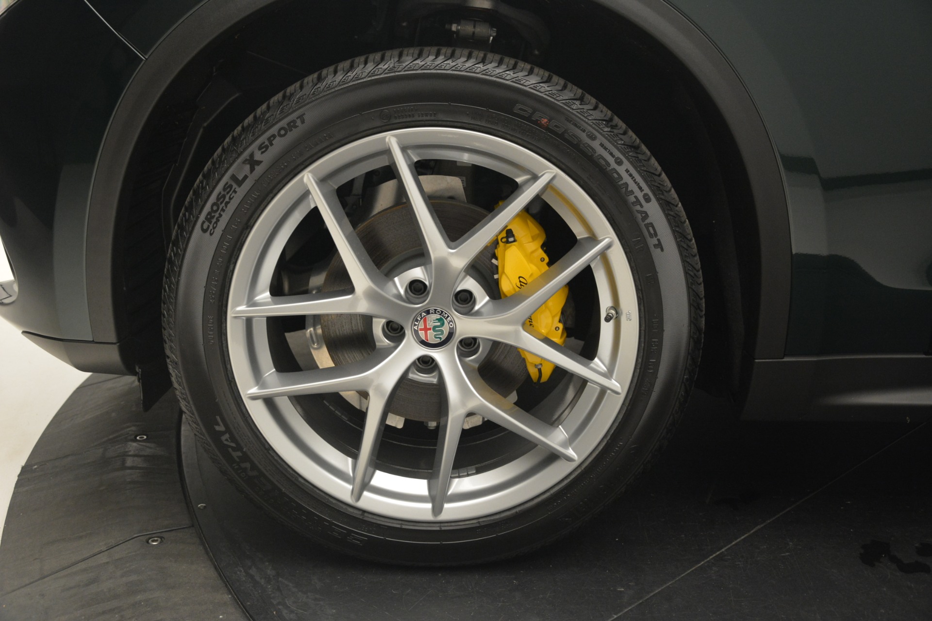 New-2019-Alfa-Romeo-Stelvio-Q4