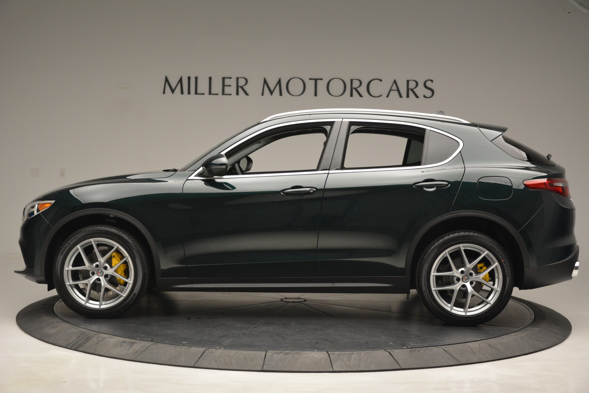 New-2019-Alfa-Romeo-Stelvio-Q4