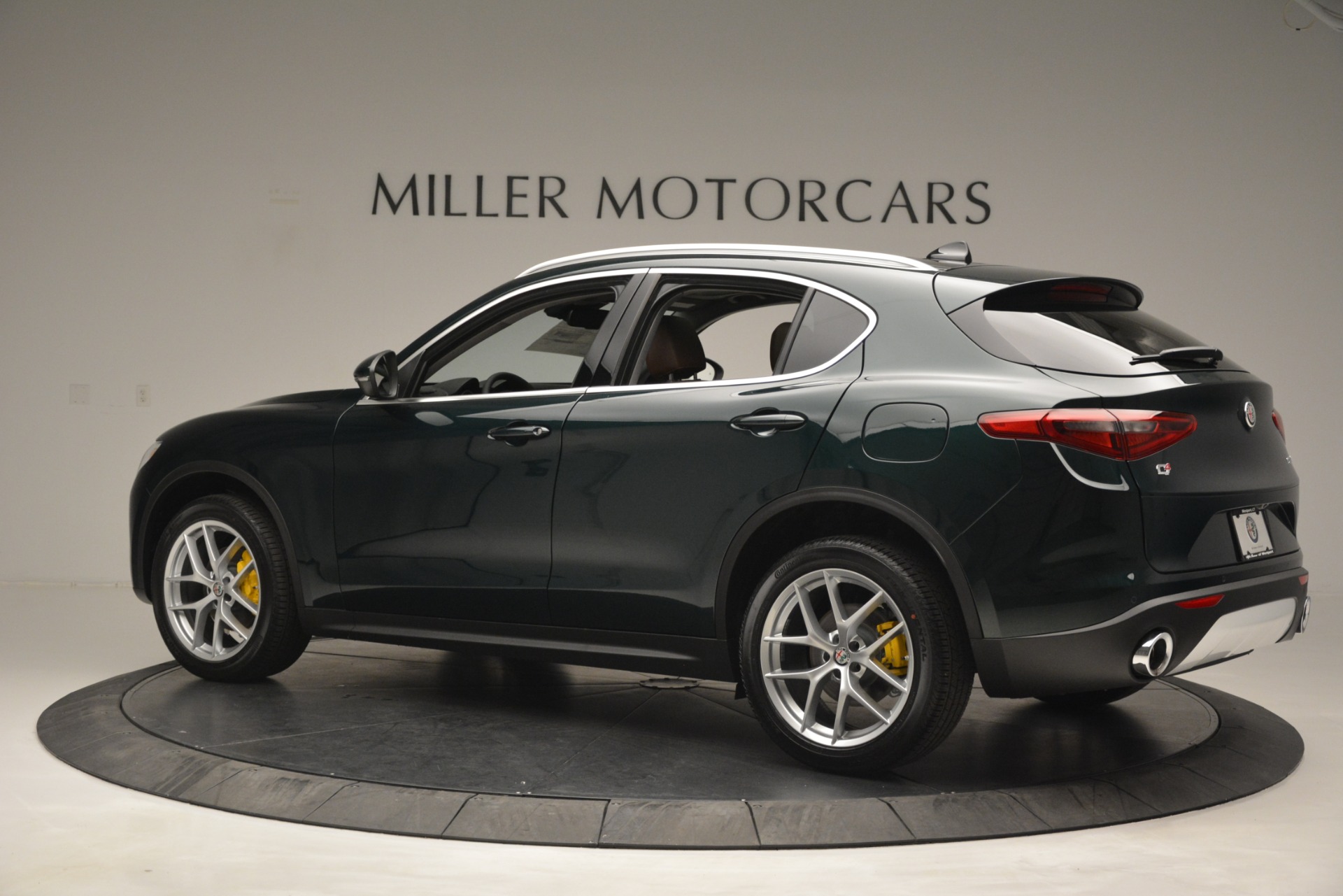 New-2019-Alfa-Romeo-Stelvio-Q4