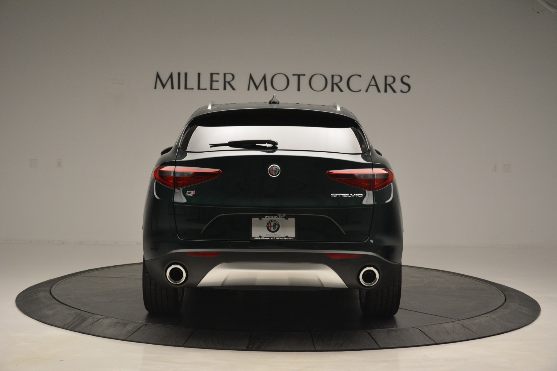 New-2019-Alfa-Romeo-Stelvio-Q4