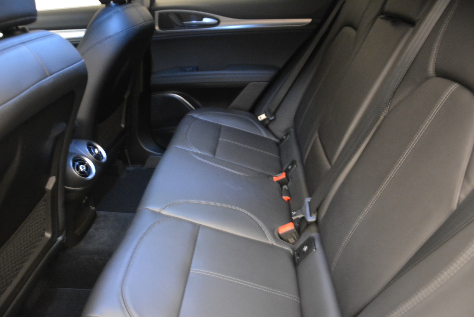 Used-2019-Alfa-Romeo-Stelvio-Sport-Q4