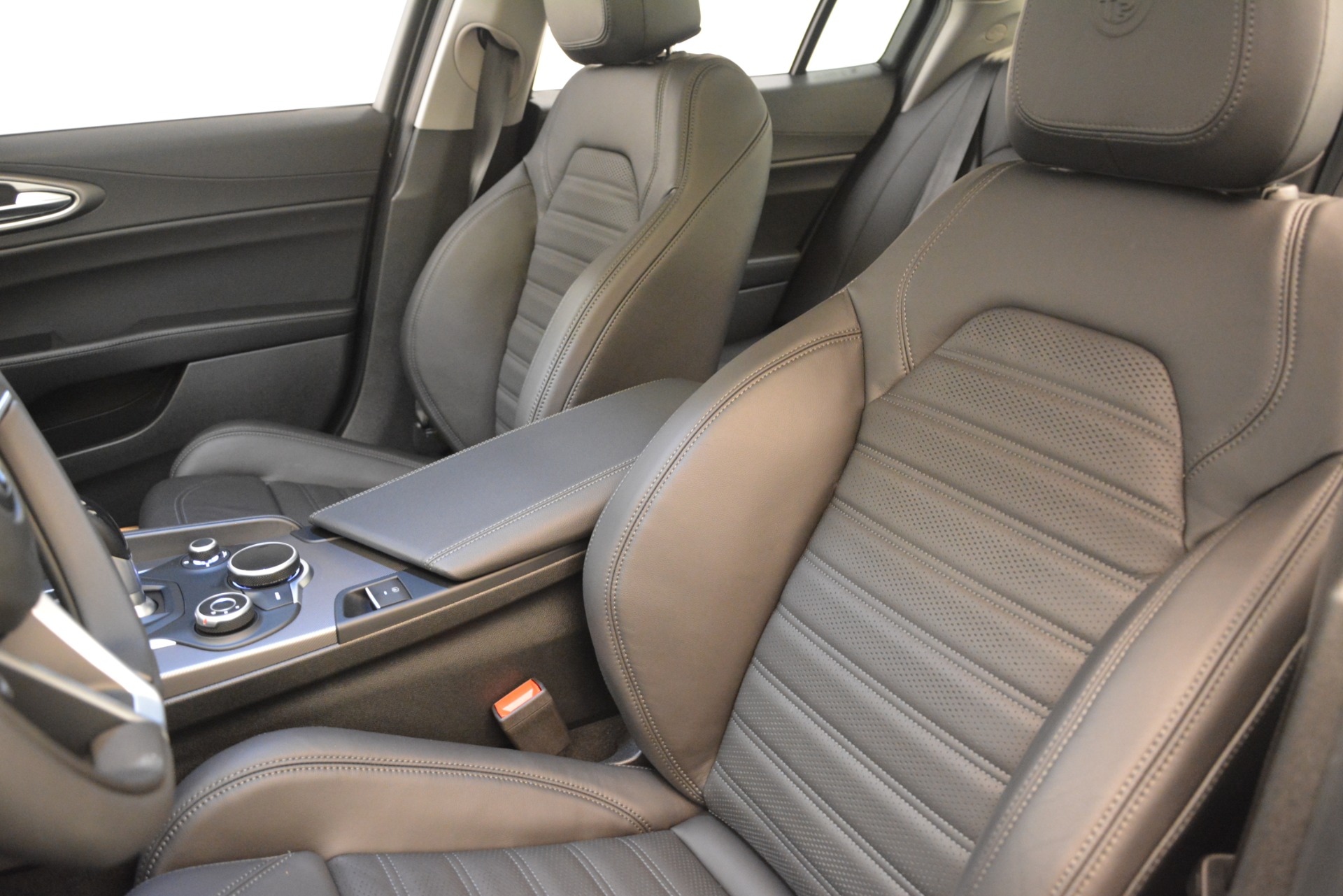 New-2019-Alfa-Romeo-Giulia-Ti-Sport-Q4