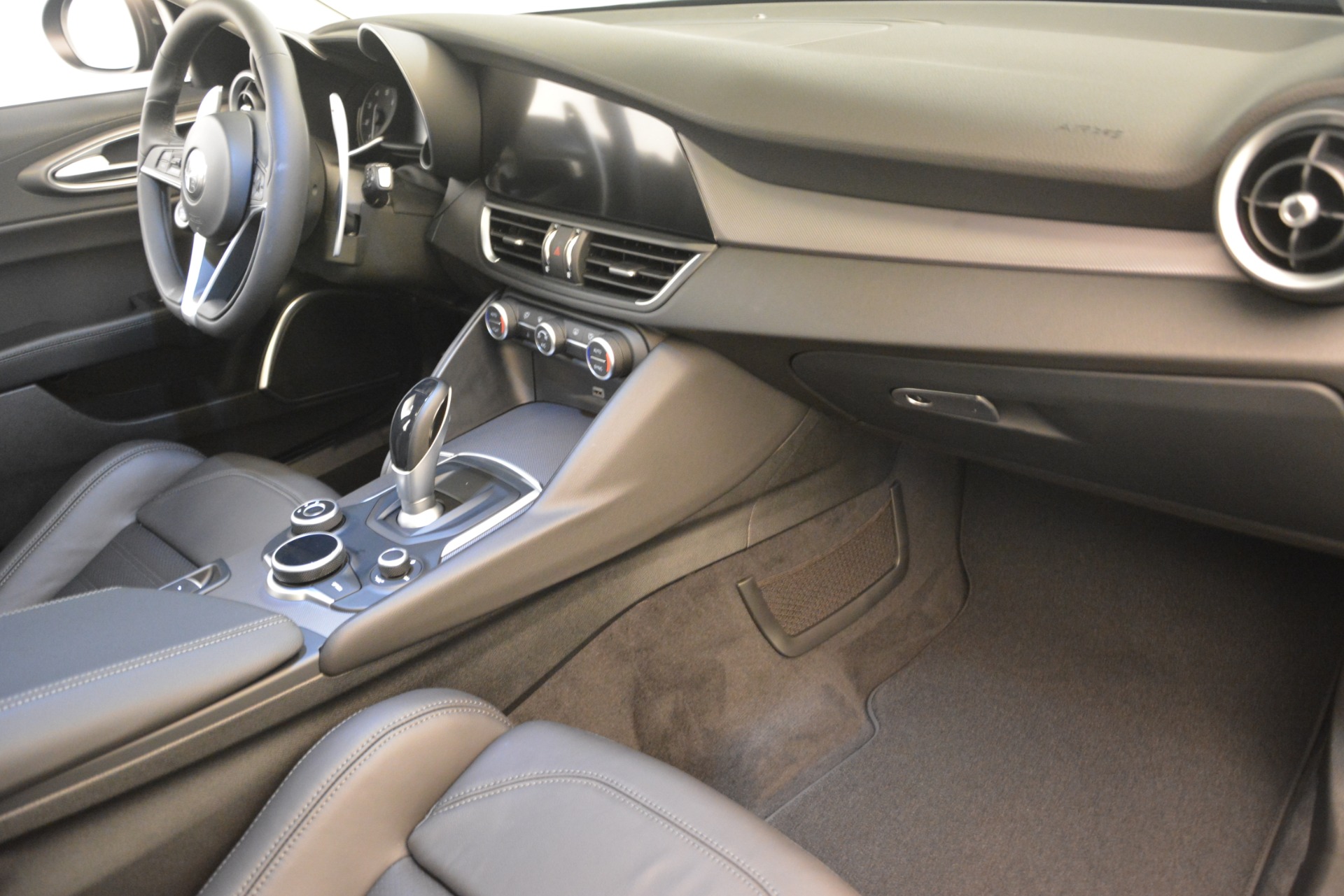 New-2019-Alfa-Romeo-Giulia-Ti-Sport-Q4