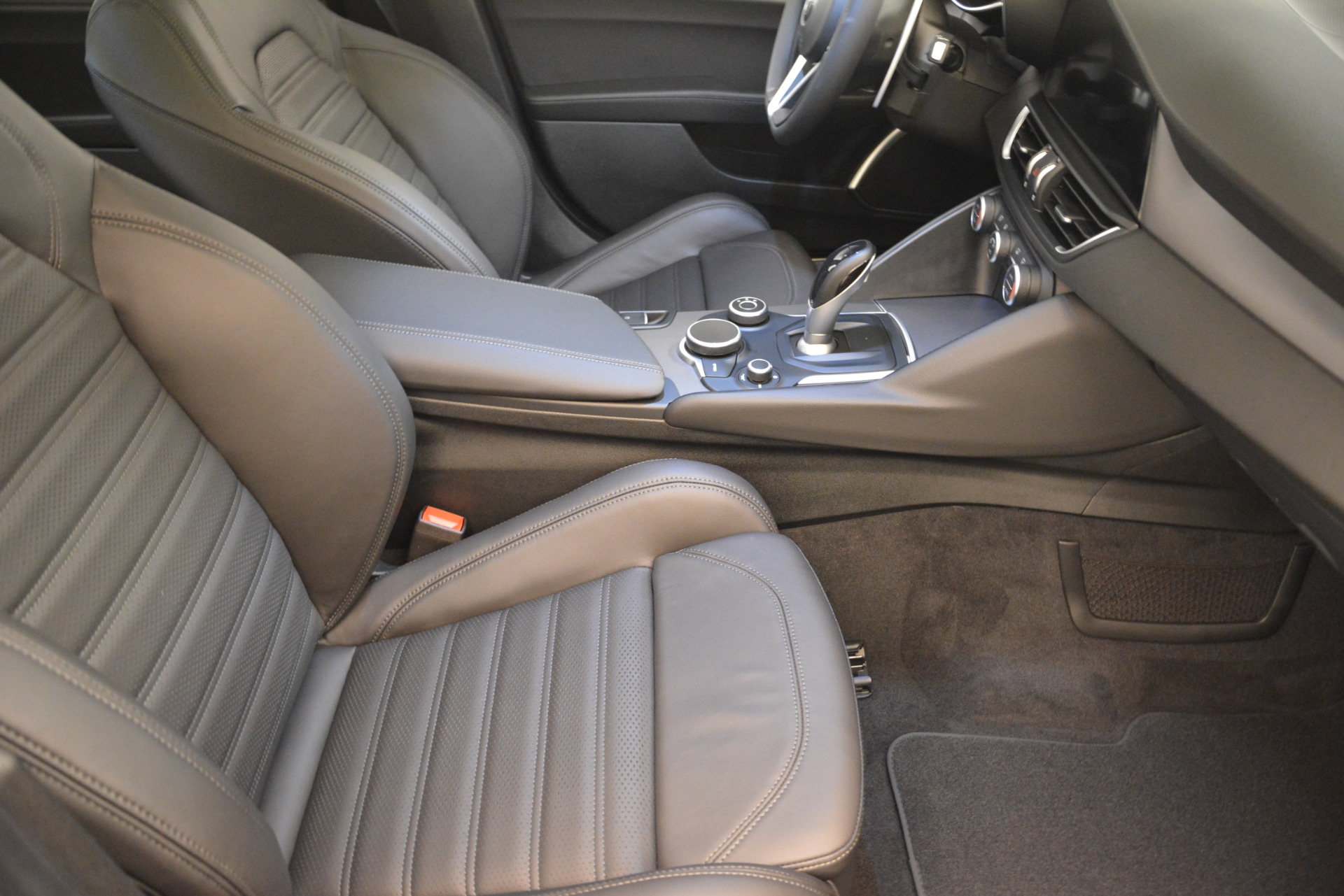 New-2019-Alfa-Romeo-Giulia-Ti-Sport-Q4