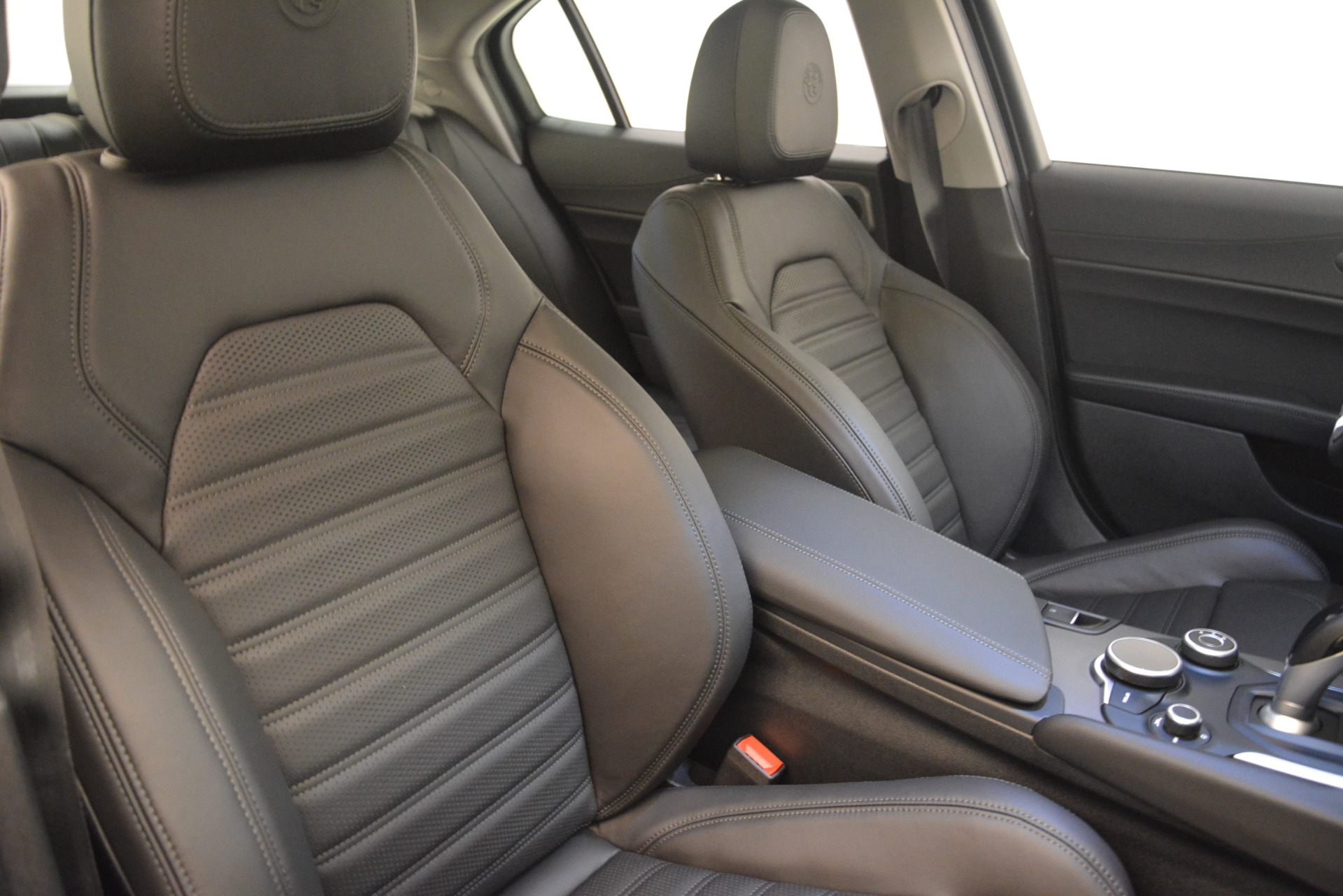 New-2019-Alfa-Romeo-Giulia-Ti-Sport-Q4