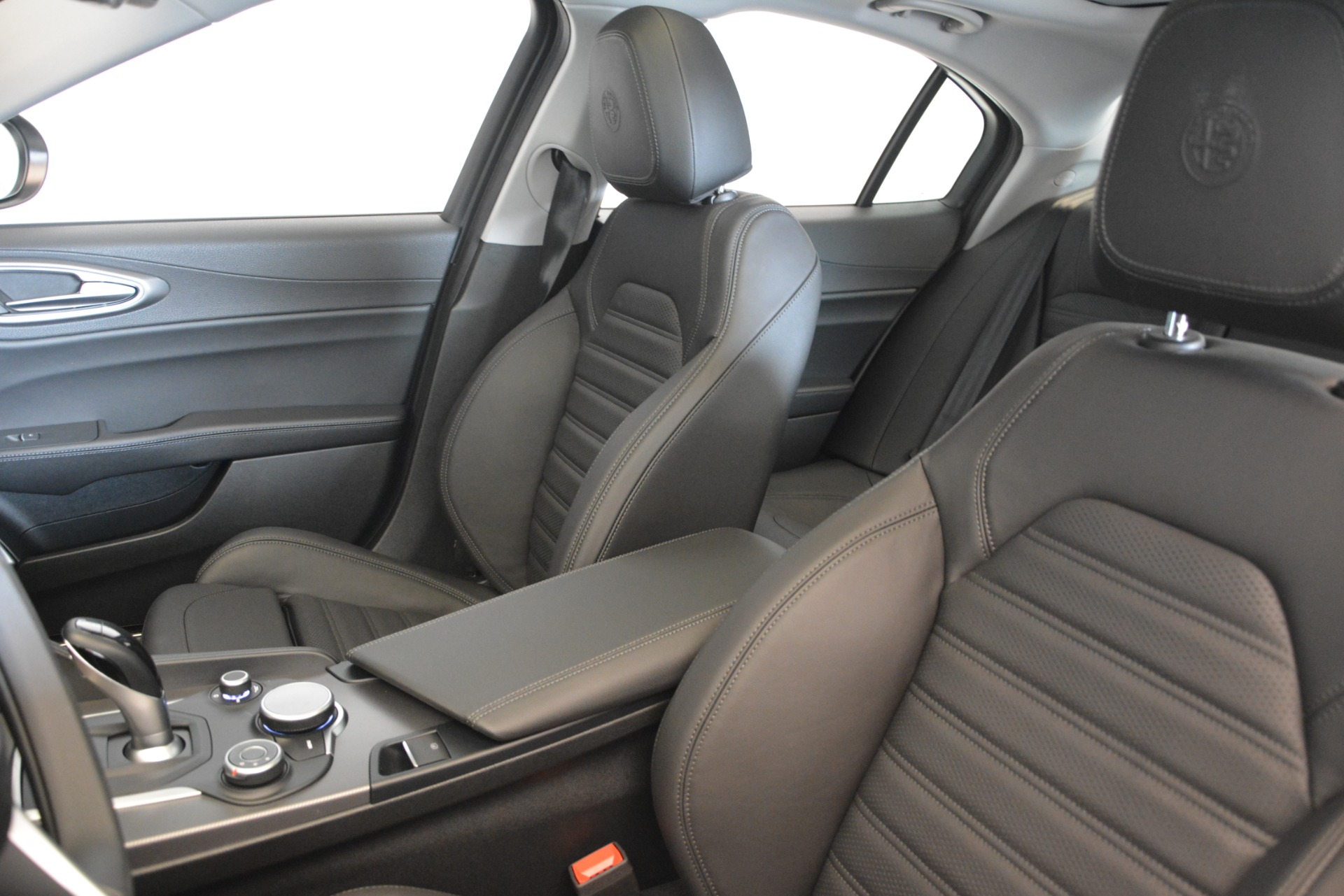 New-2019-Alfa-Romeo-Giulia-Ti-Sport-Q4