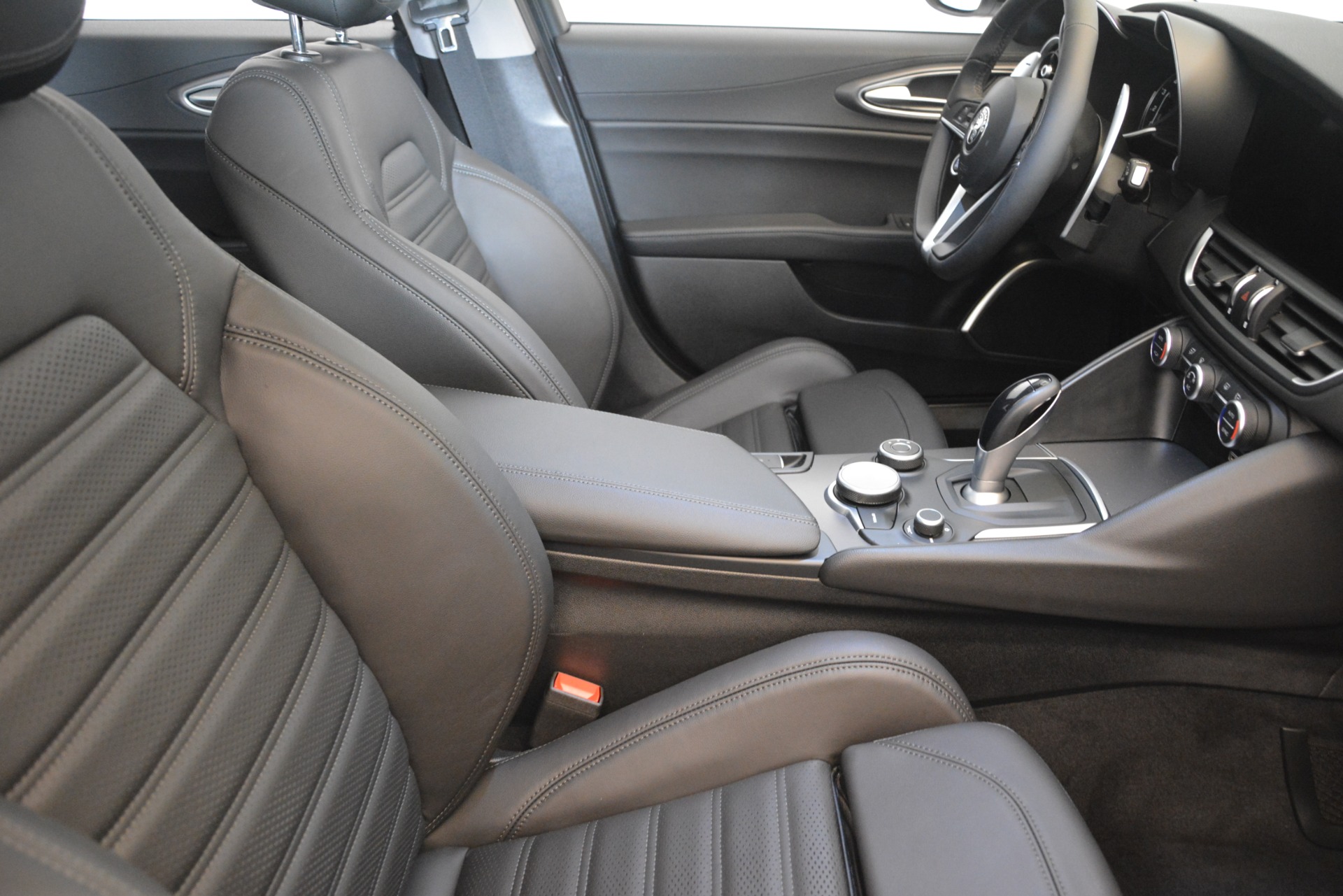 New-2019-Alfa-Romeo-Giulia-Ti-Sport-Q4