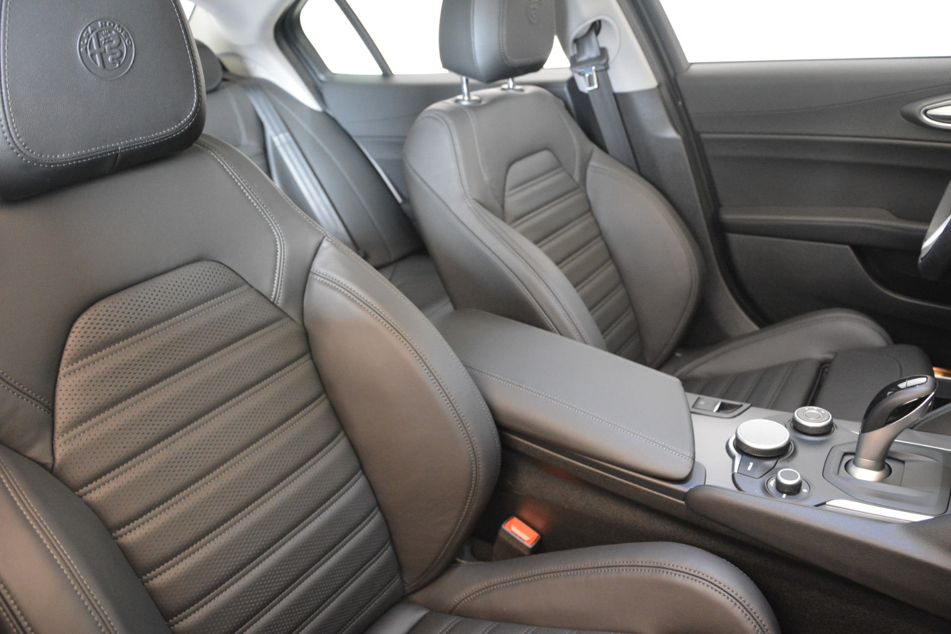 New-2019-Alfa-Romeo-Giulia-Ti-Sport-Q4