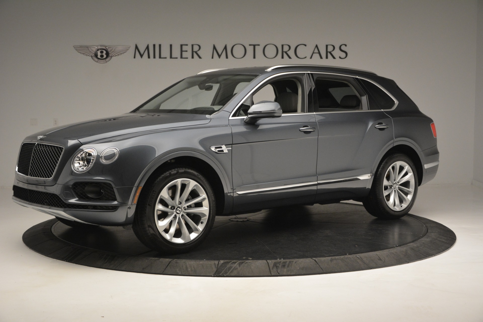 New-2019-Bentley-Bentayga-V8