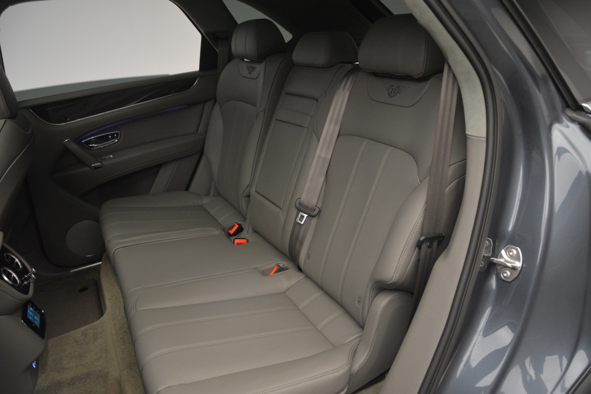 New-2019-Bentley-Bentayga-V8