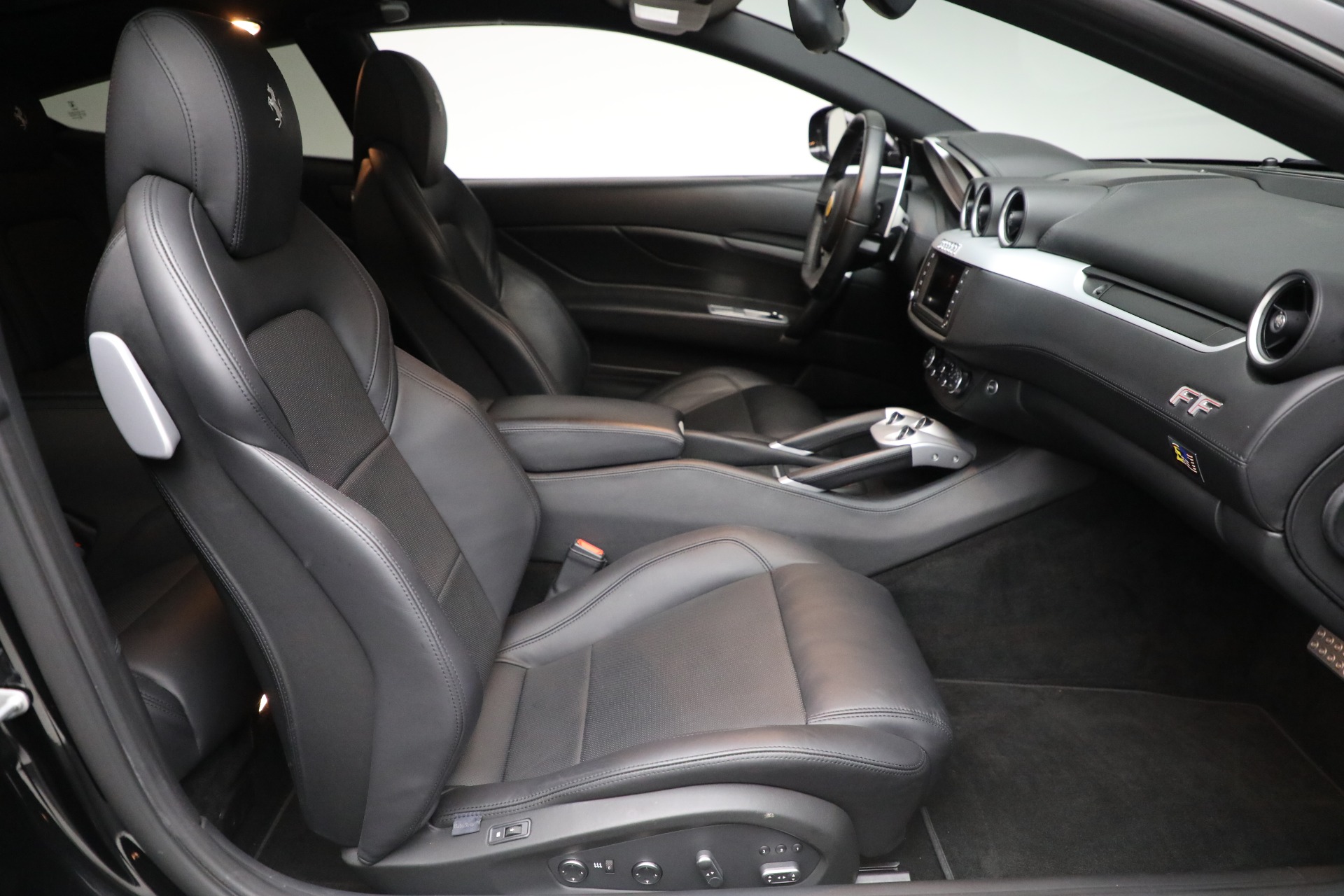 Used-2014-Ferrari-FF