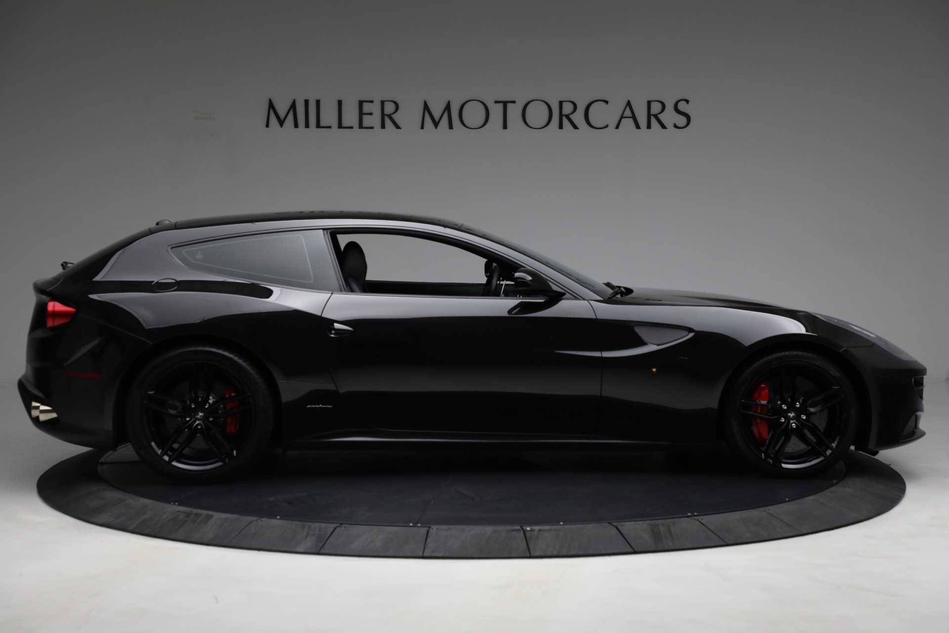 Used-2014-Ferrari-FF