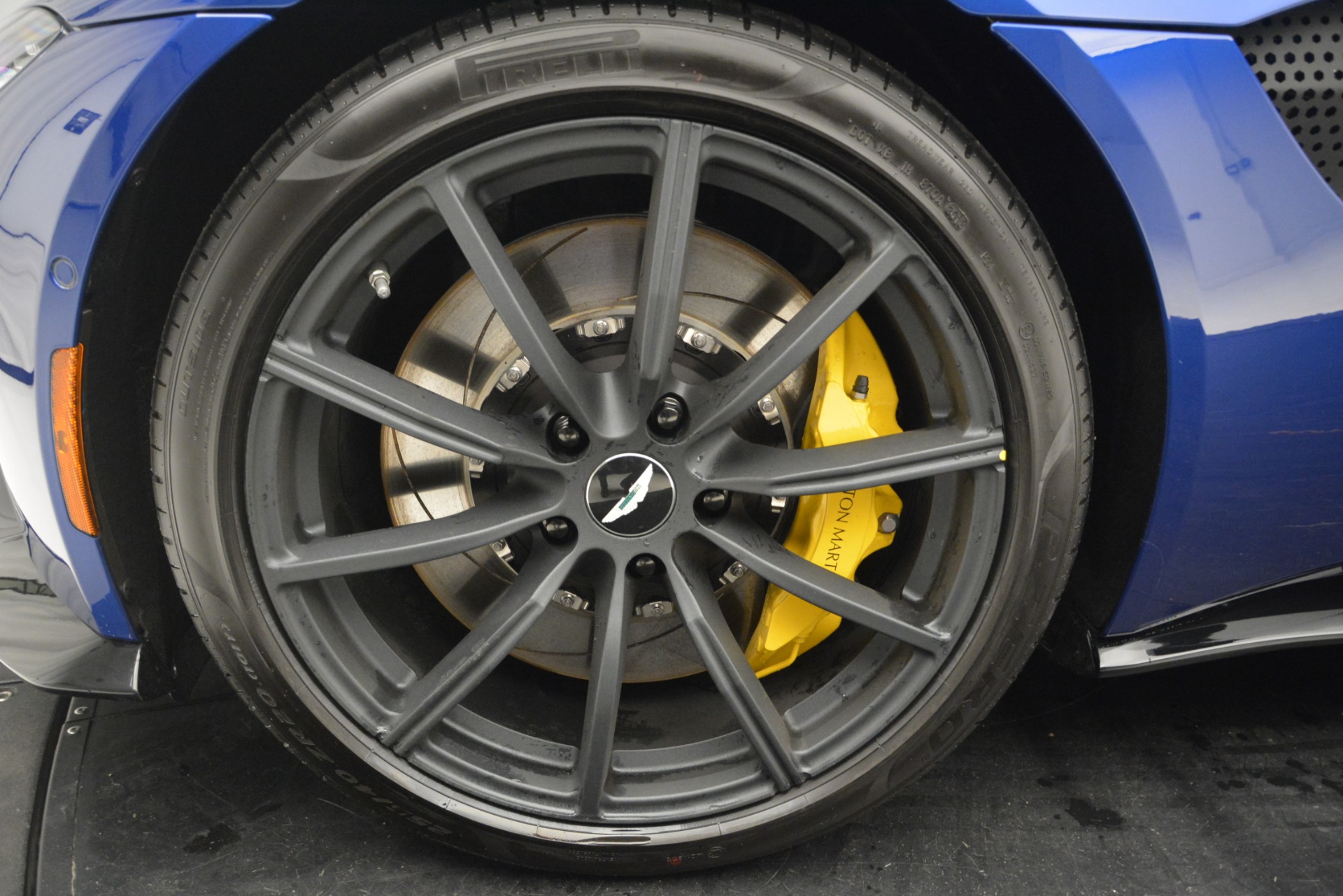 New-2019-Aston-Martin-Vantage