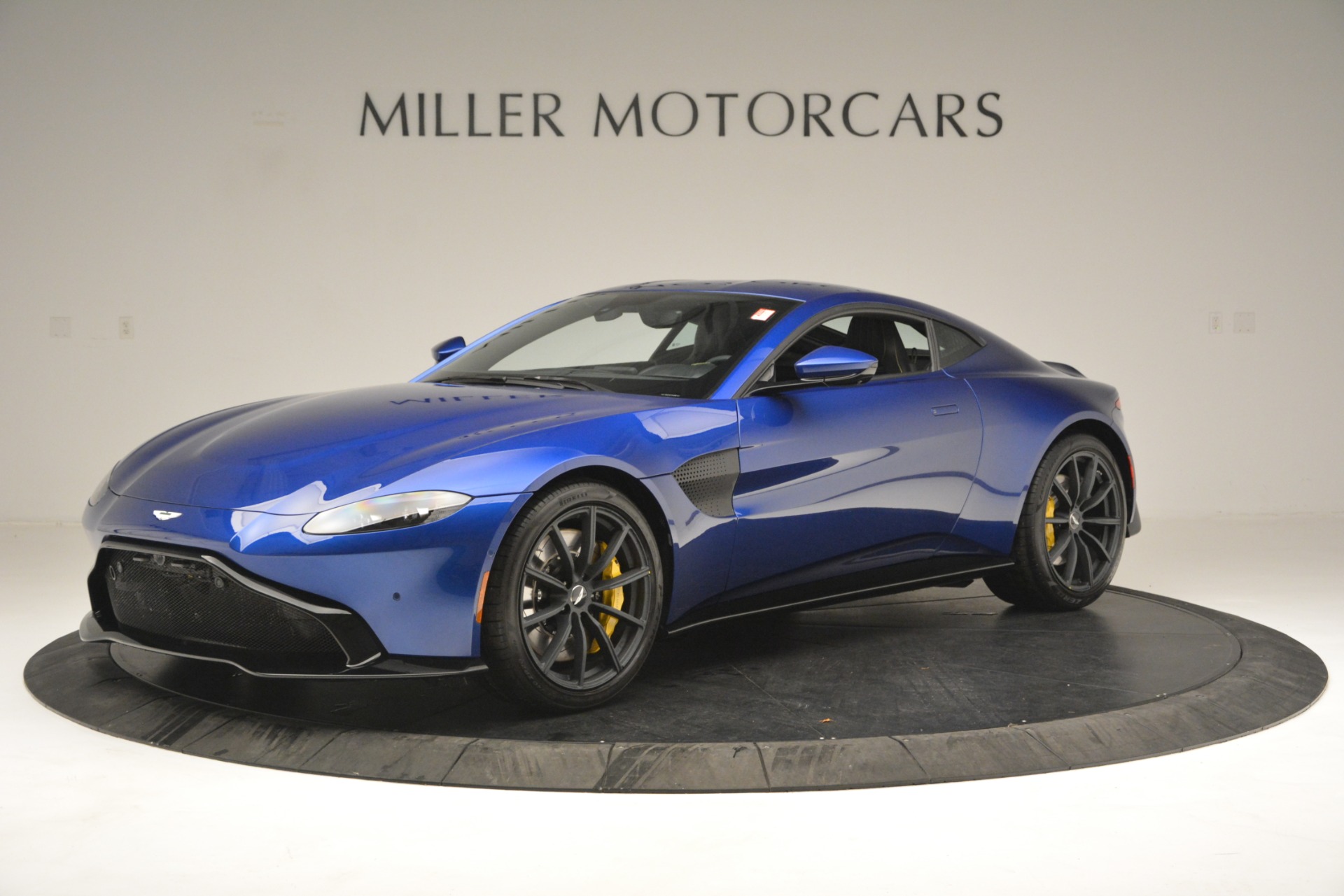 New-2019-Aston-Martin-Vantage