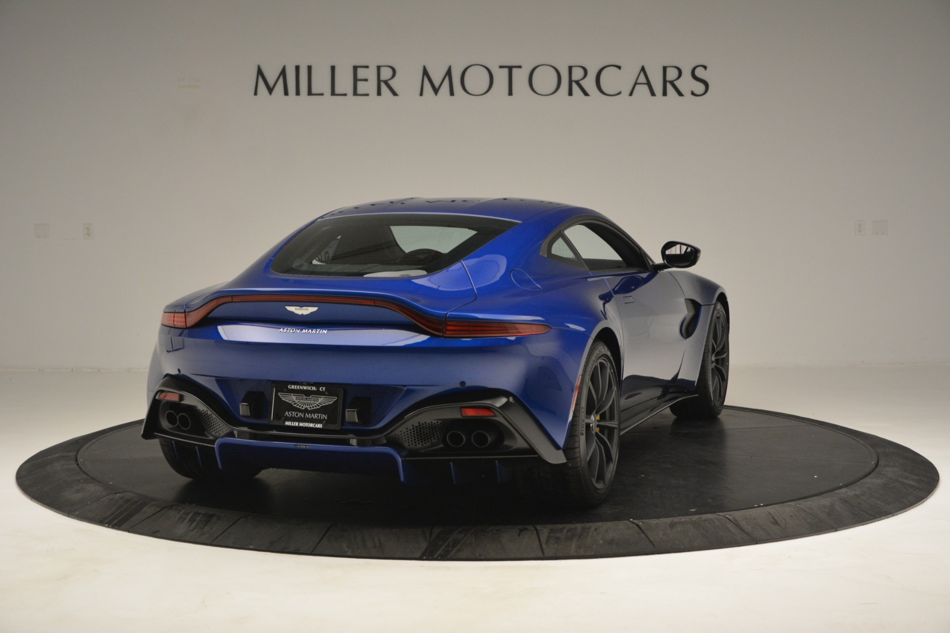 New-2019-Aston-Martin-Vantage