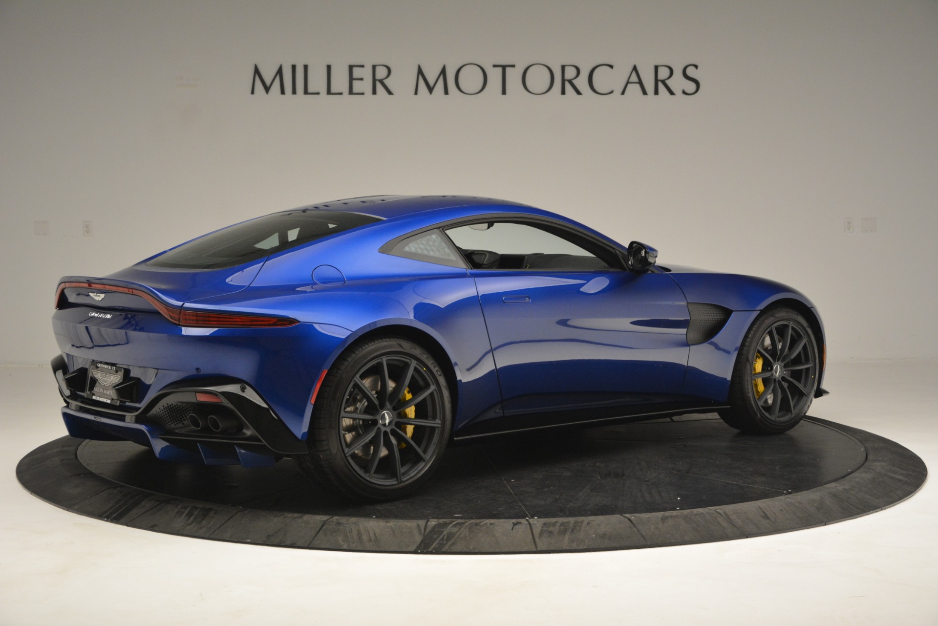 New-2019-Aston-Martin-Vantage