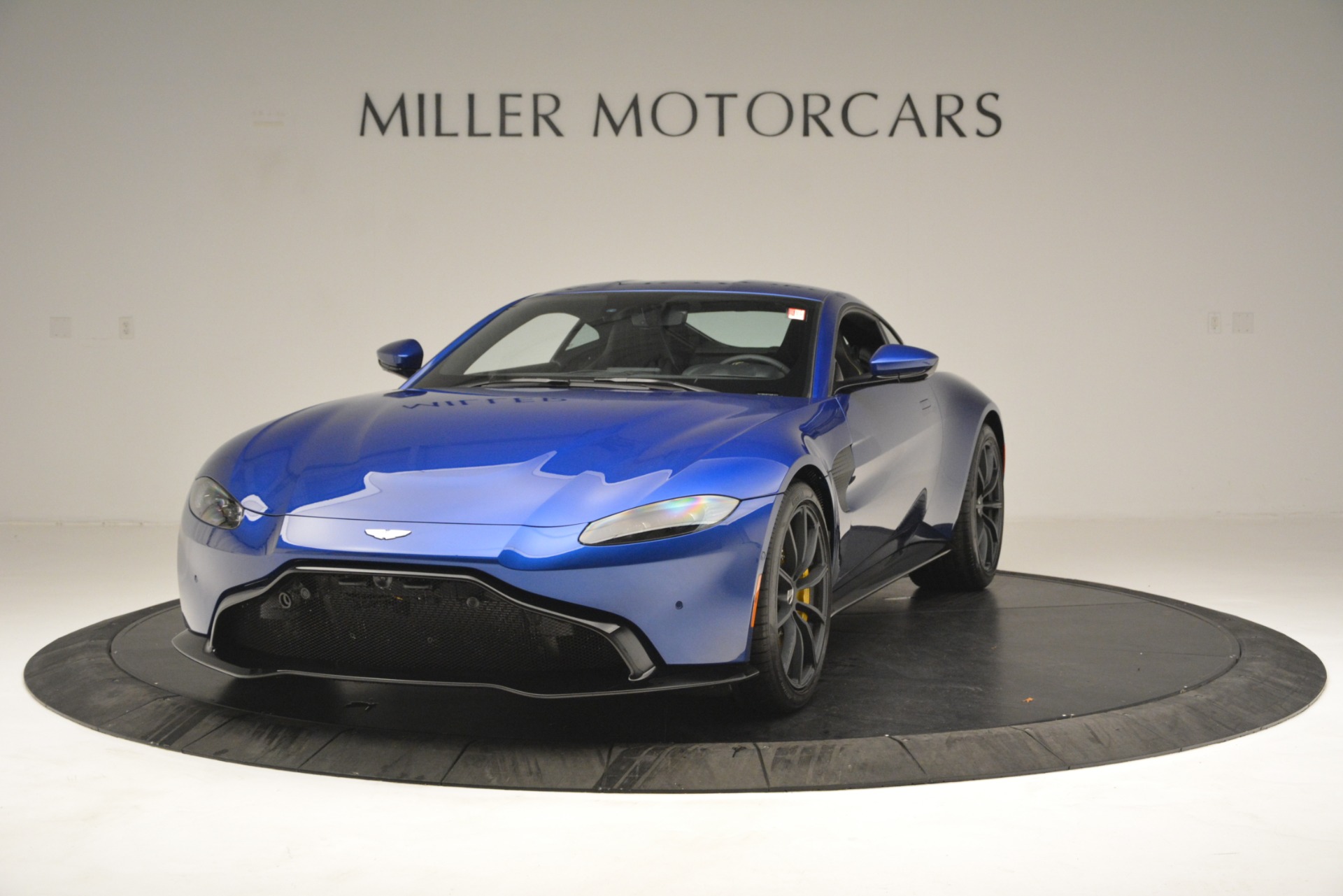 New-2019-Aston-Martin-Vantage